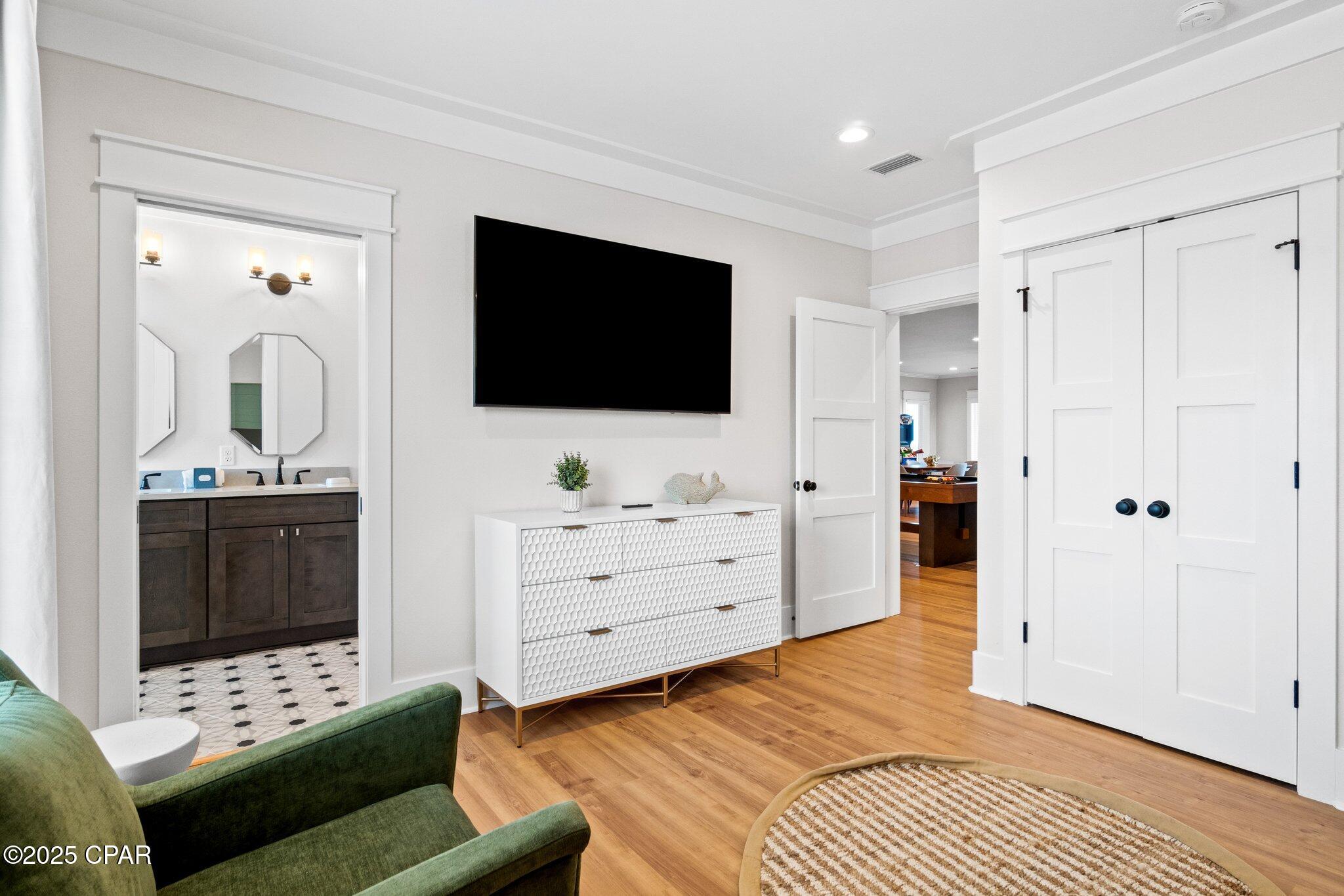 Listing photo id 49 for 1570 Gulf Beach Drive
