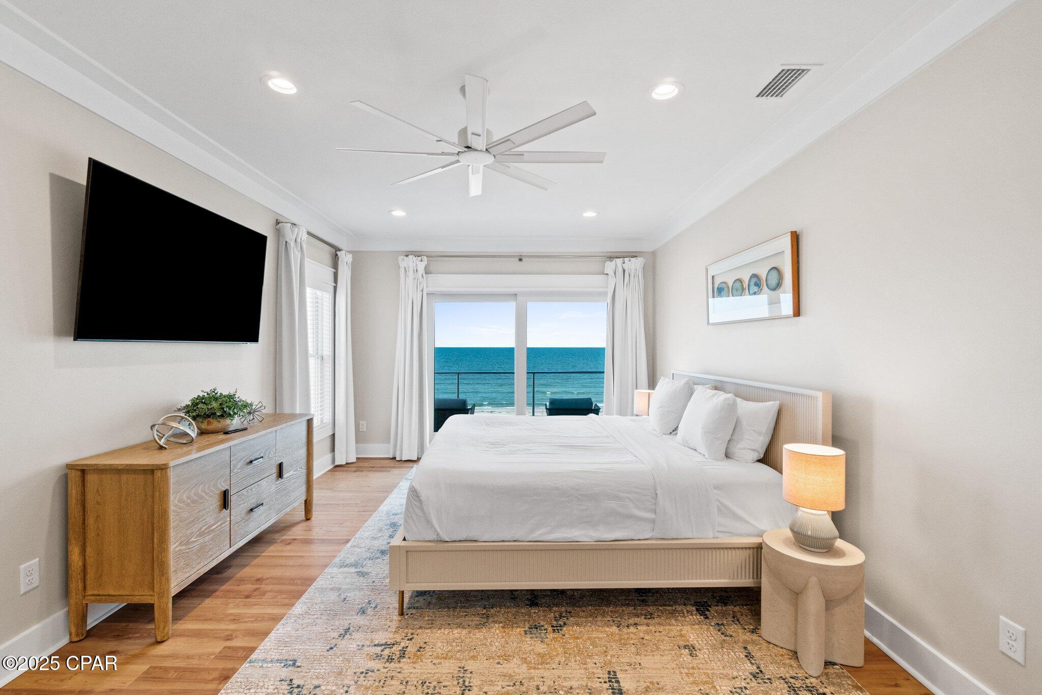 Listing photo id 67 for 1570 Gulf Beach Drive