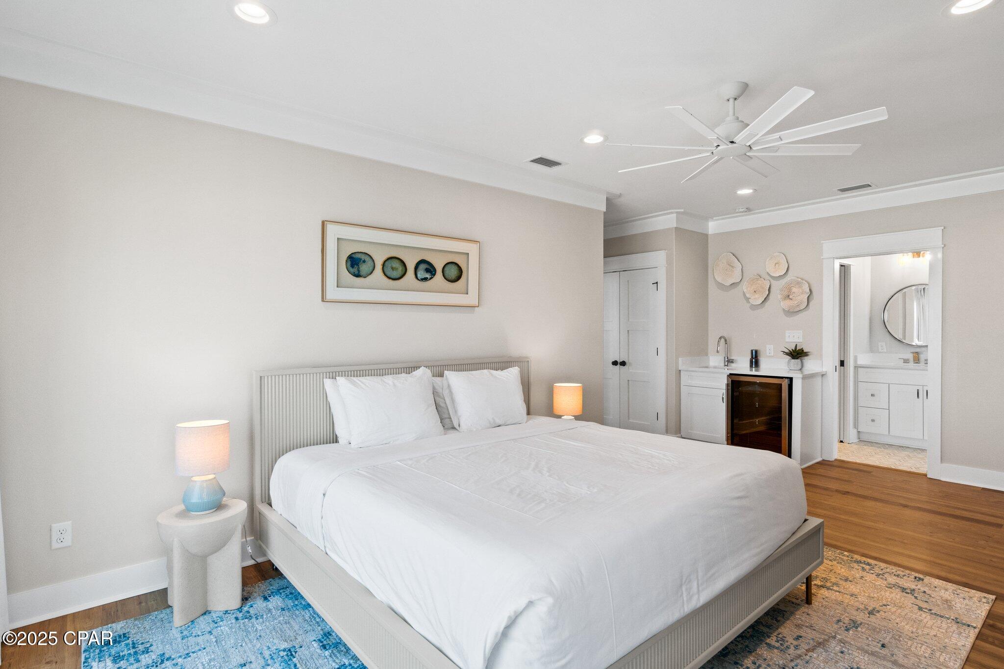 Listing photo id 69 for 1570 Gulf Beach Drive