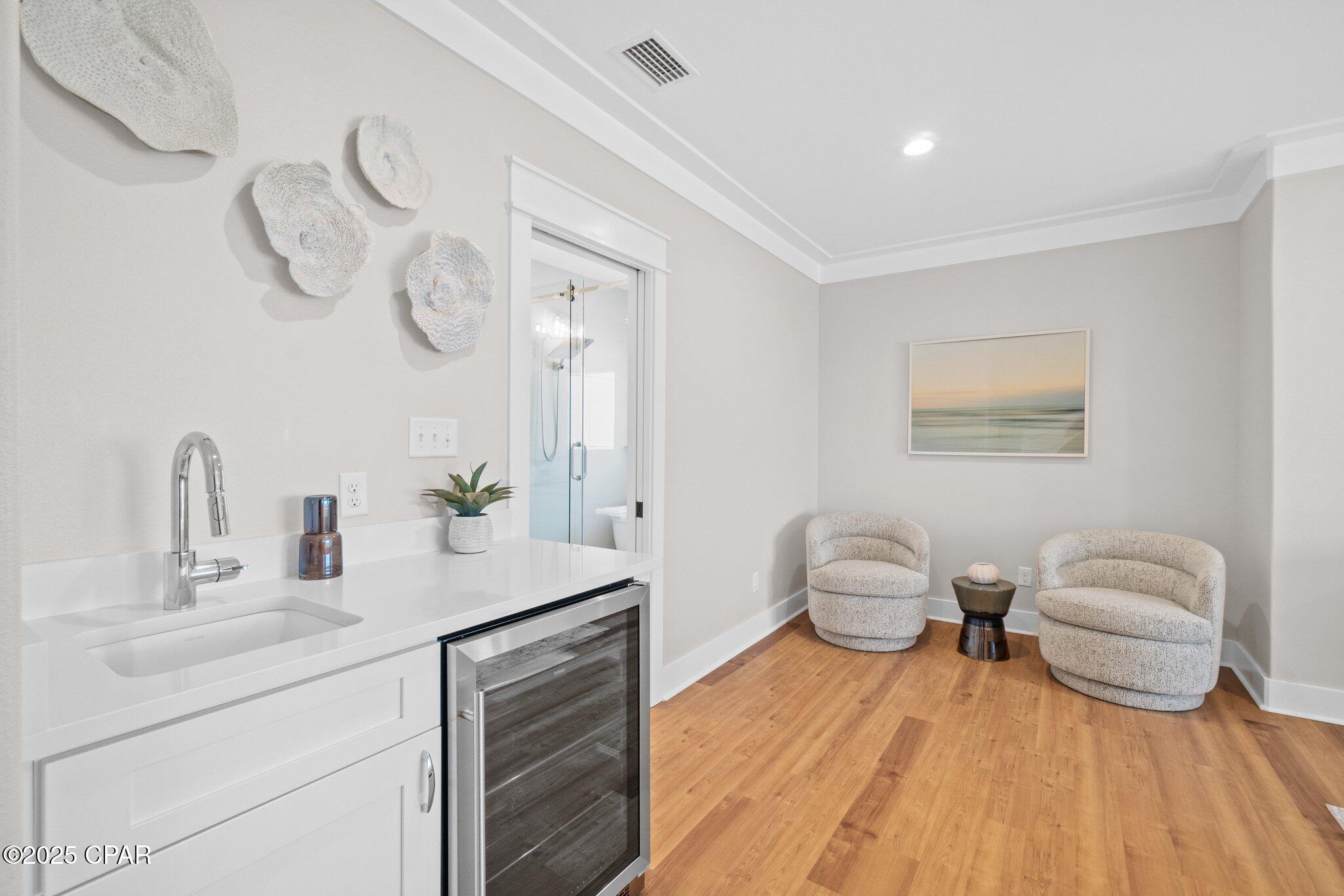 Listing photo id 70 for 1570 Gulf Beach Drive