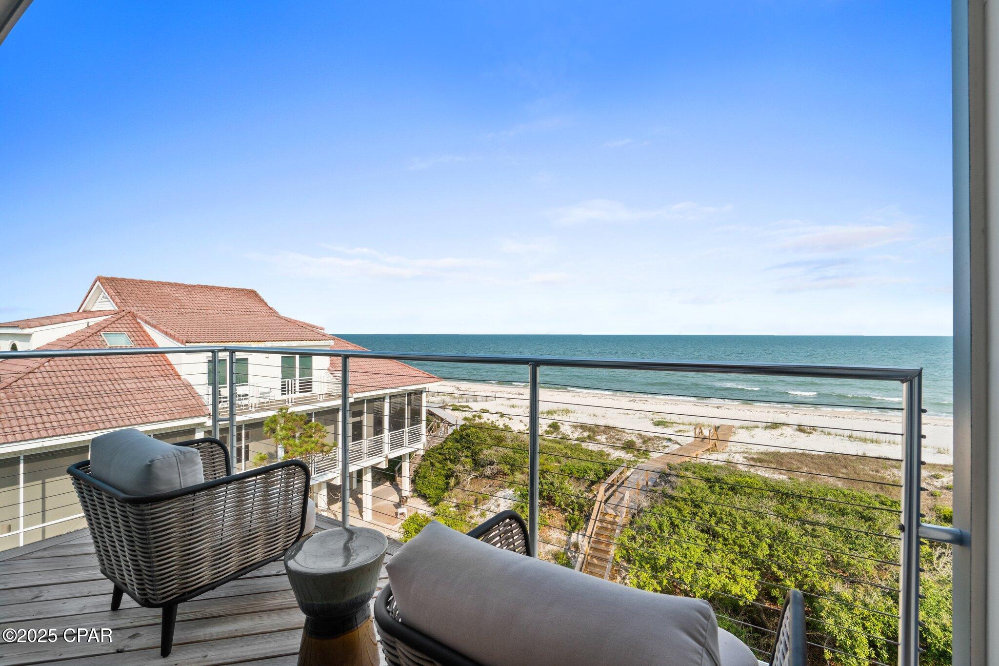 Listing photo id 73 for 1570 Gulf Beach Drive