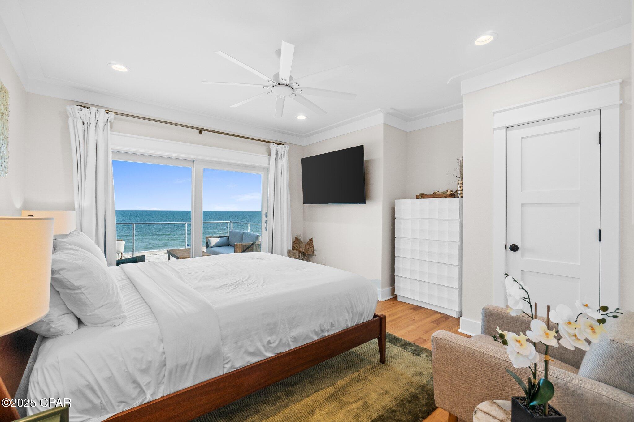 Image 86 For 1570 Gulf Beach Drive