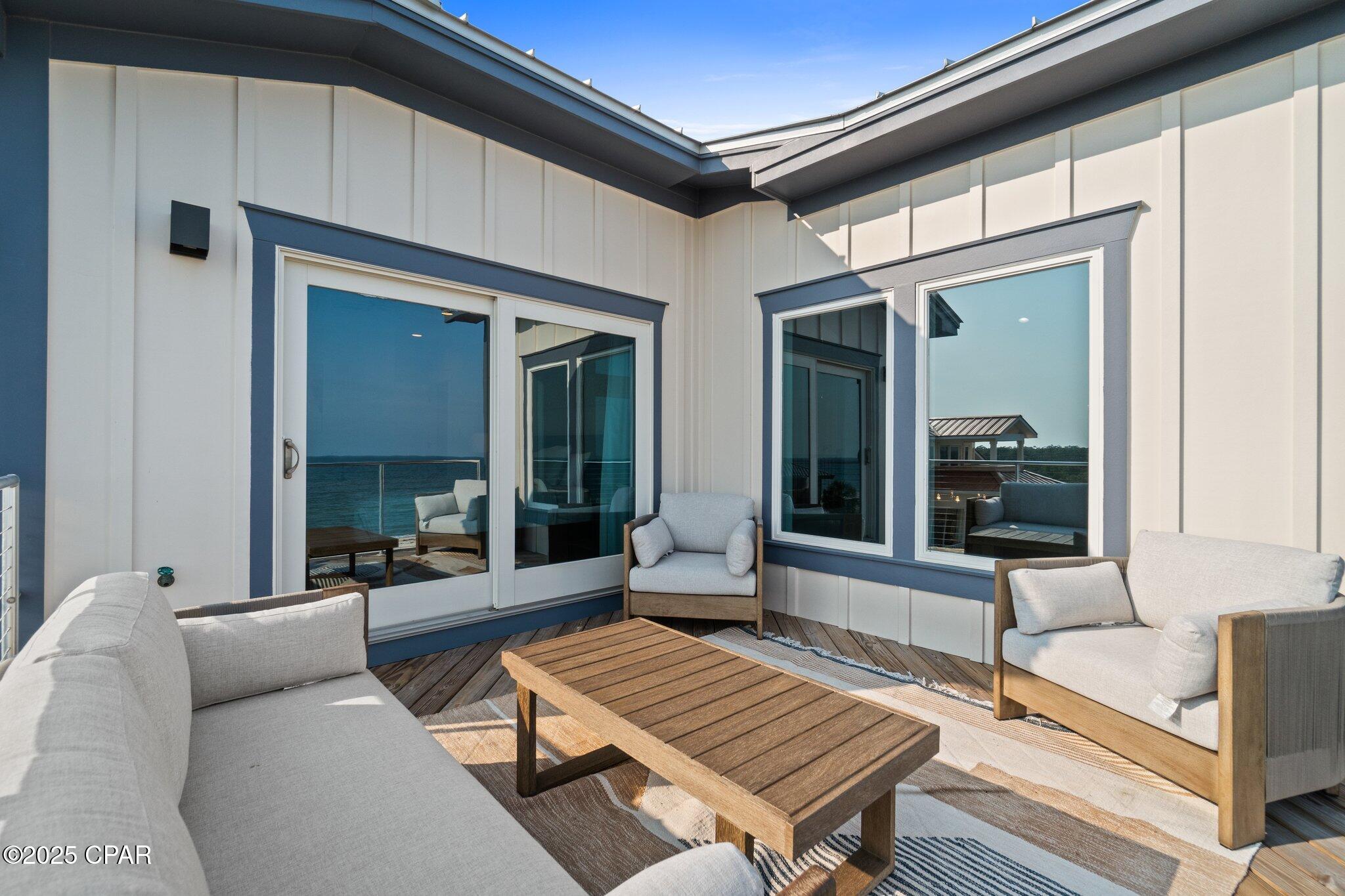 Listing photo id 90 for 1570 Gulf Beach Drive