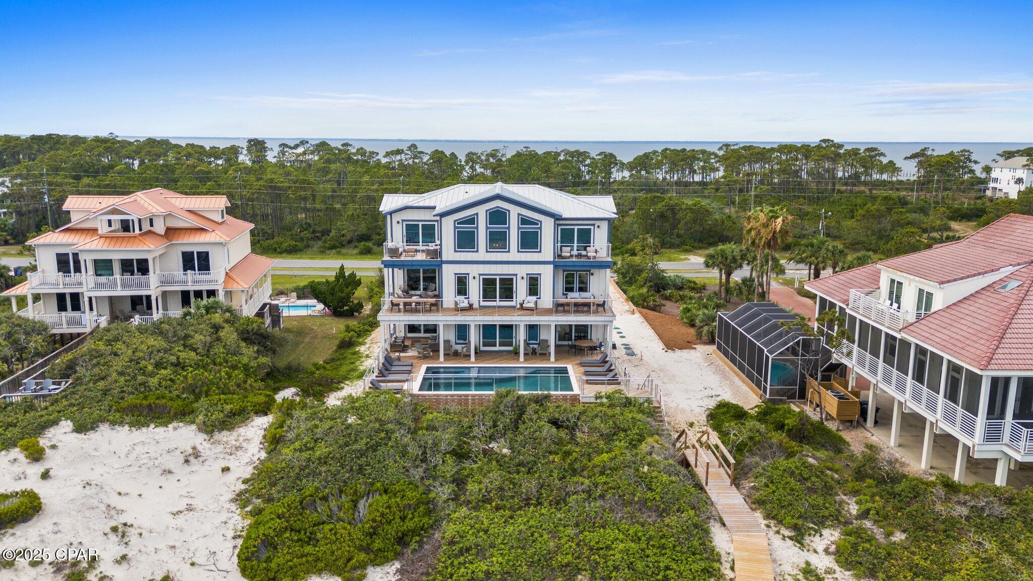 Listing photo id 95 for 1570 Gulf Beach Drive