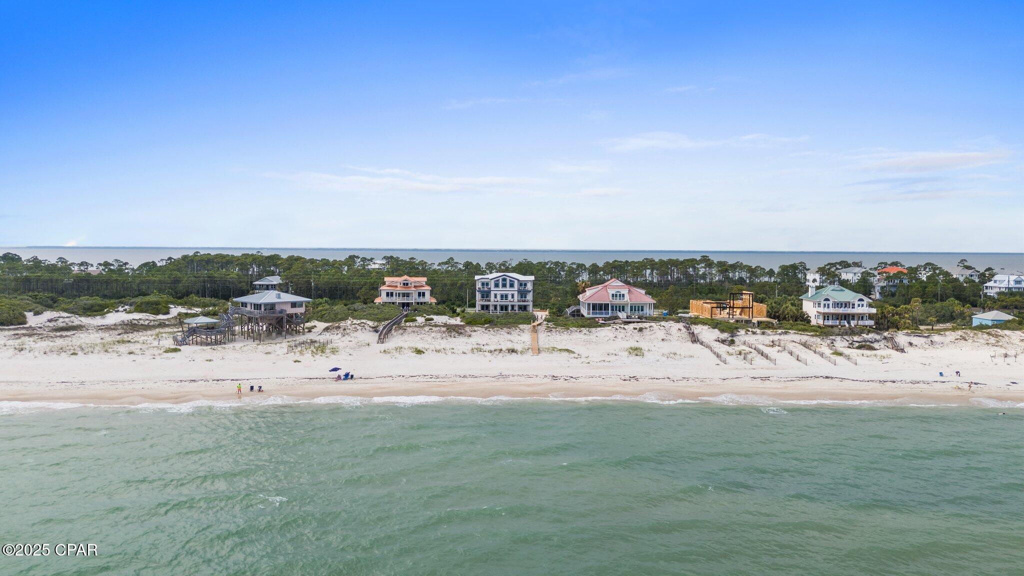 Listing photo id 98 for 1570 Gulf Beach Drive