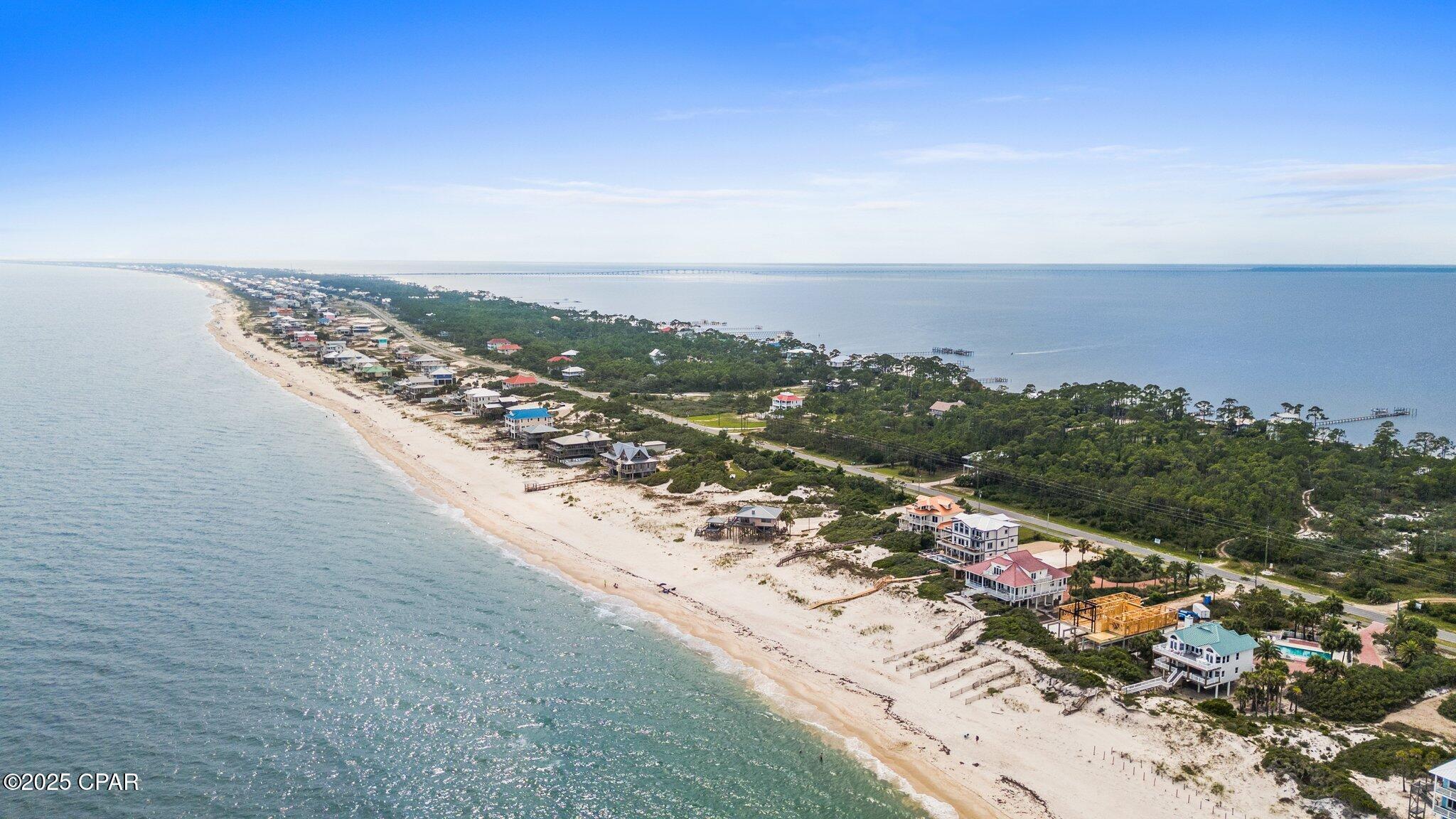 Listing photo id 99 for 1570 Gulf Beach Drive