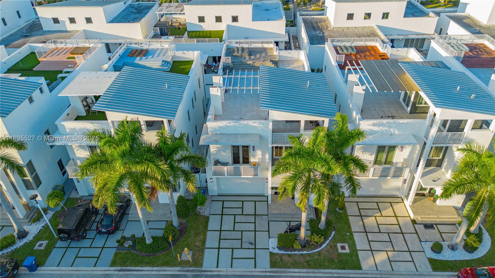 Oasis Park Square At Dora