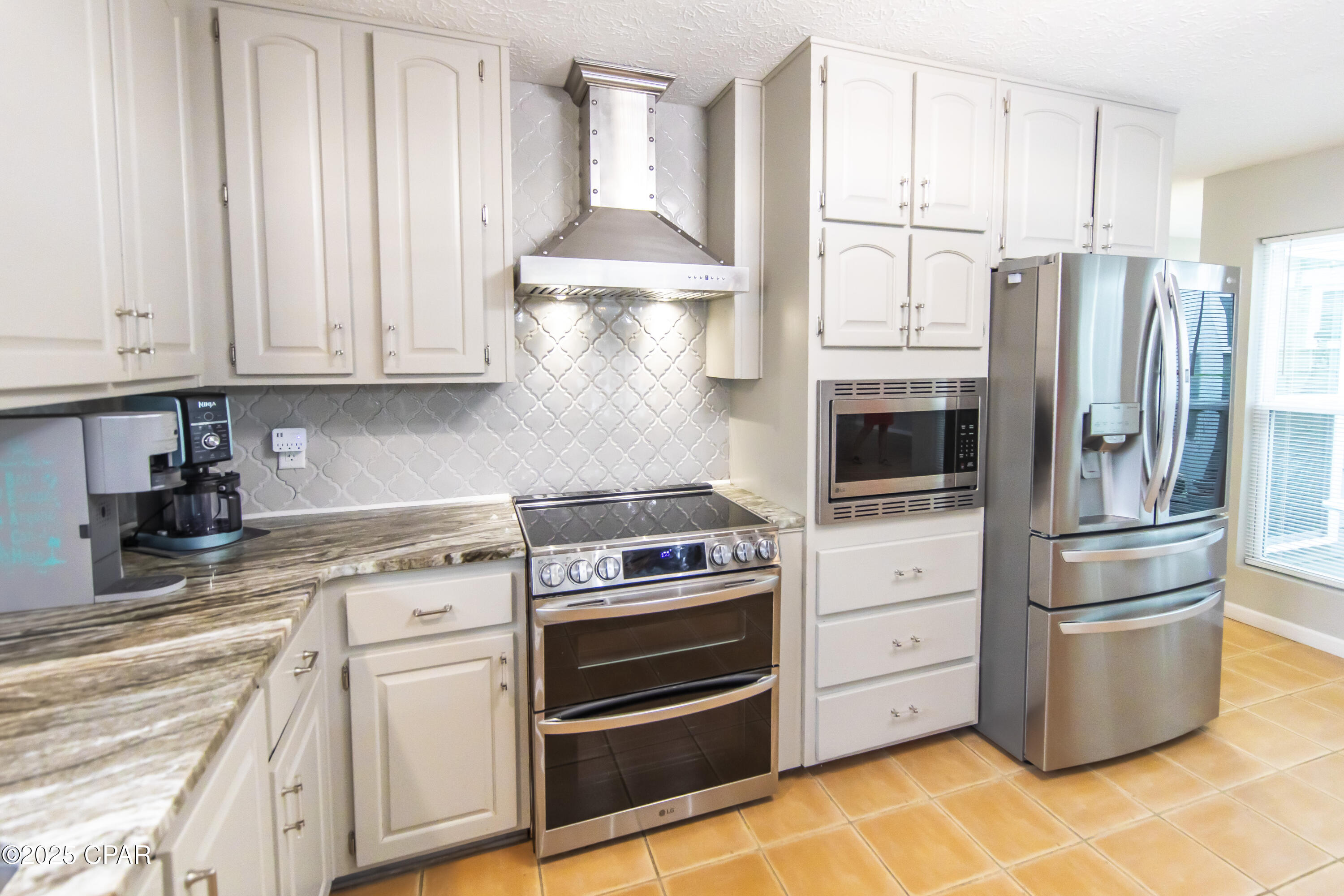 Image 16 For 215 Moonlight Bay Drive