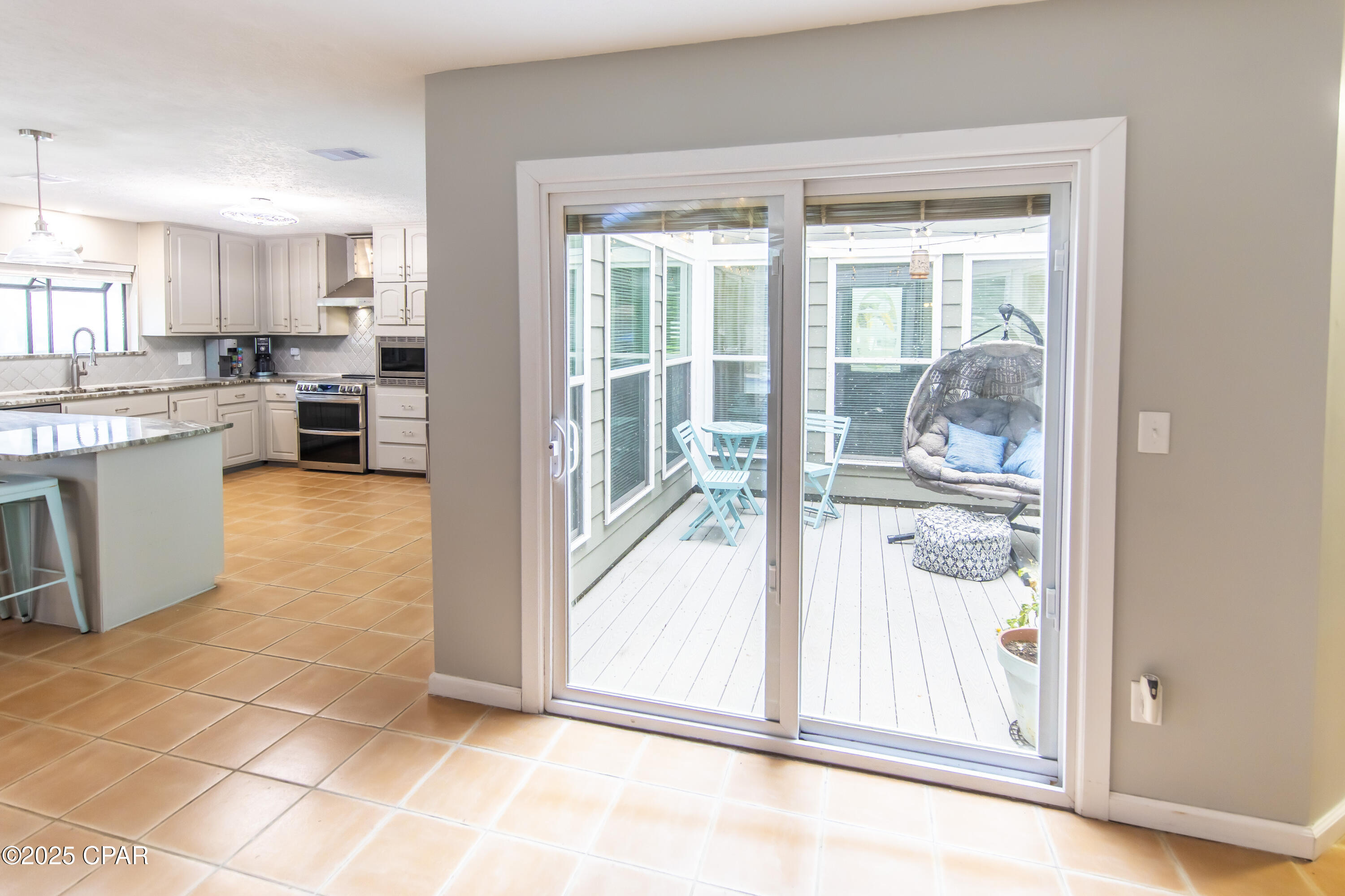 Image 17 For 215 Moonlight Bay Drive