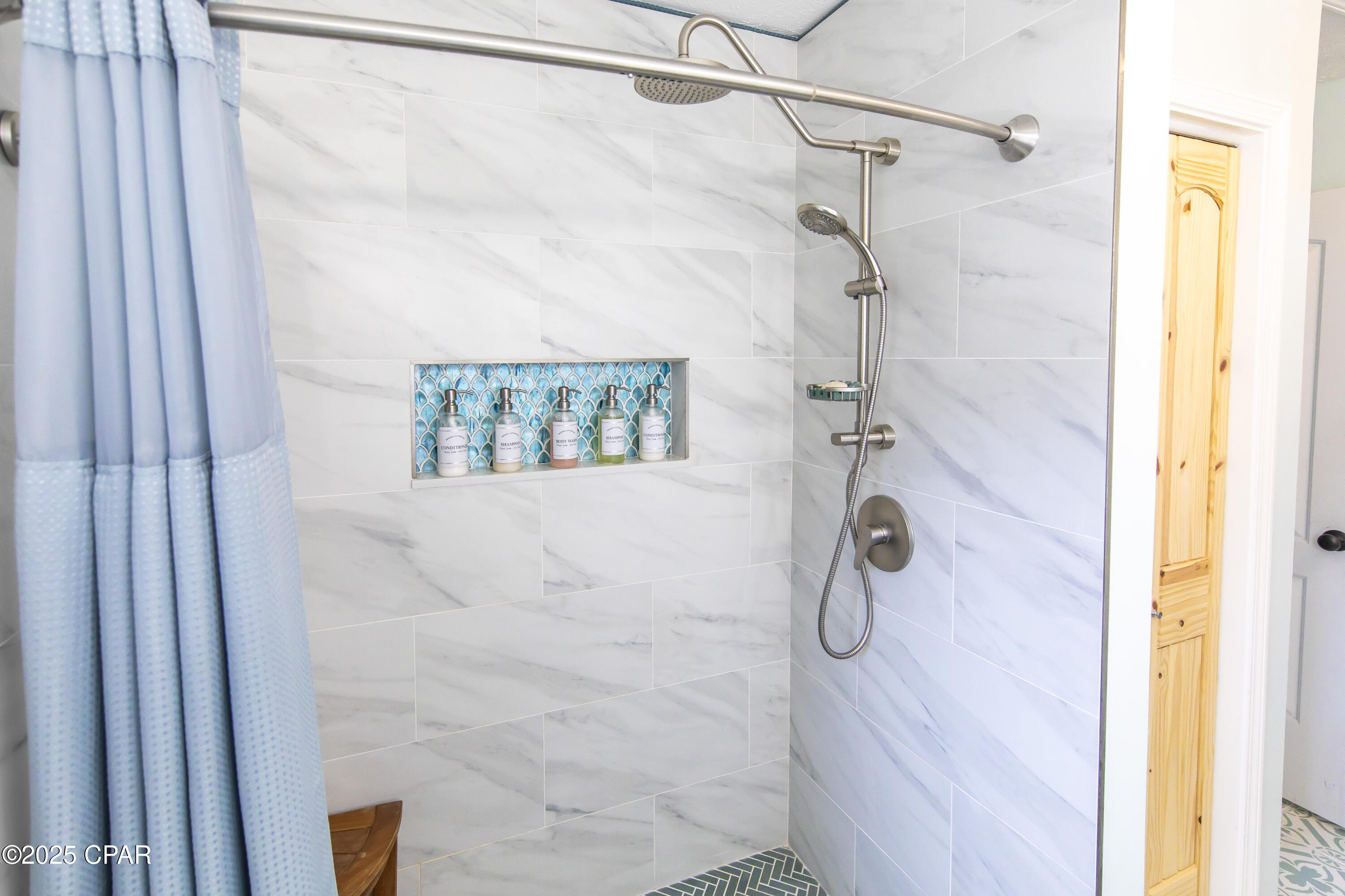 Image 26 For 215 Moonlight Bay Drive