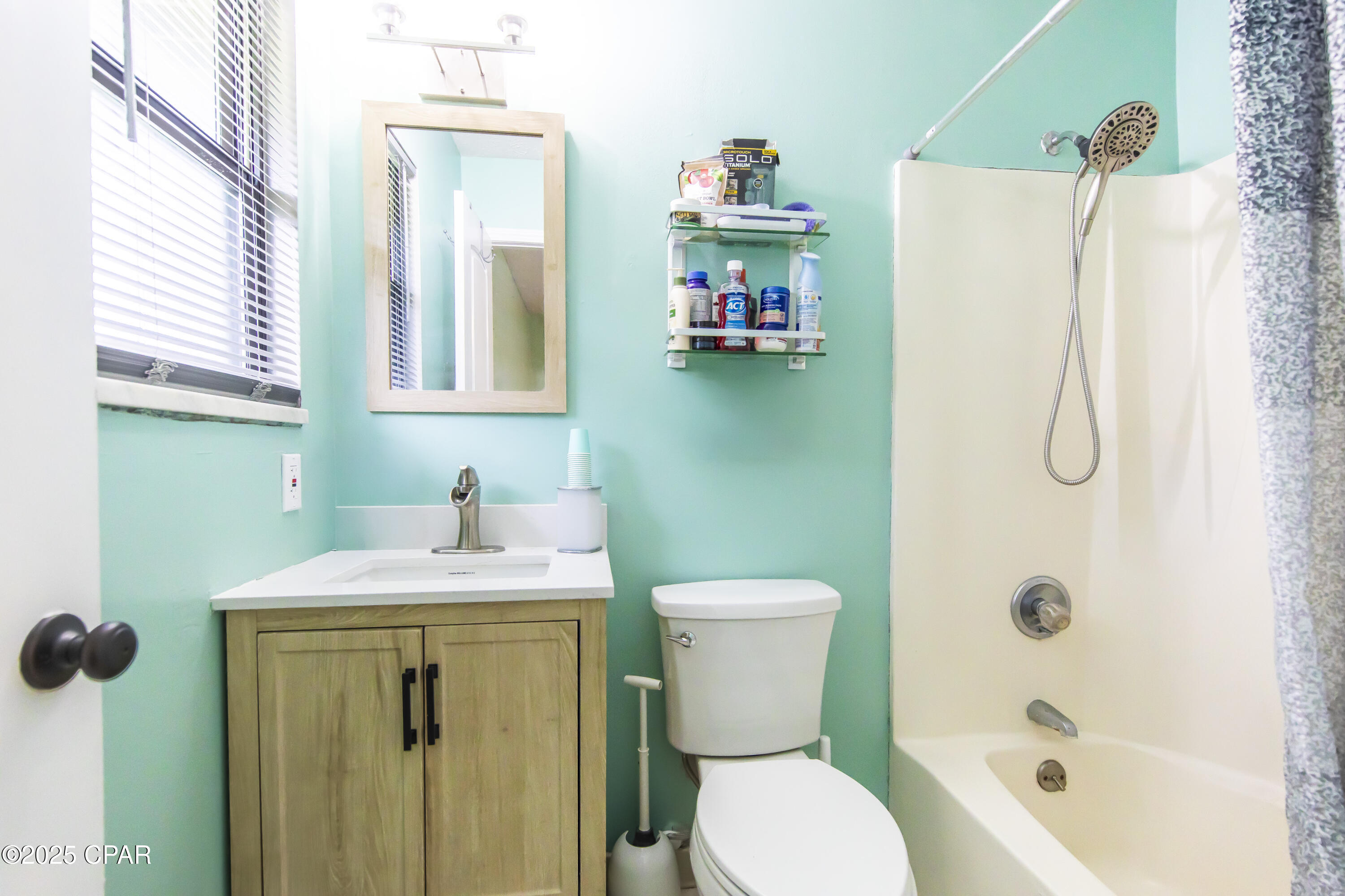 Image 29 For 215 Moonlight Bay Drive