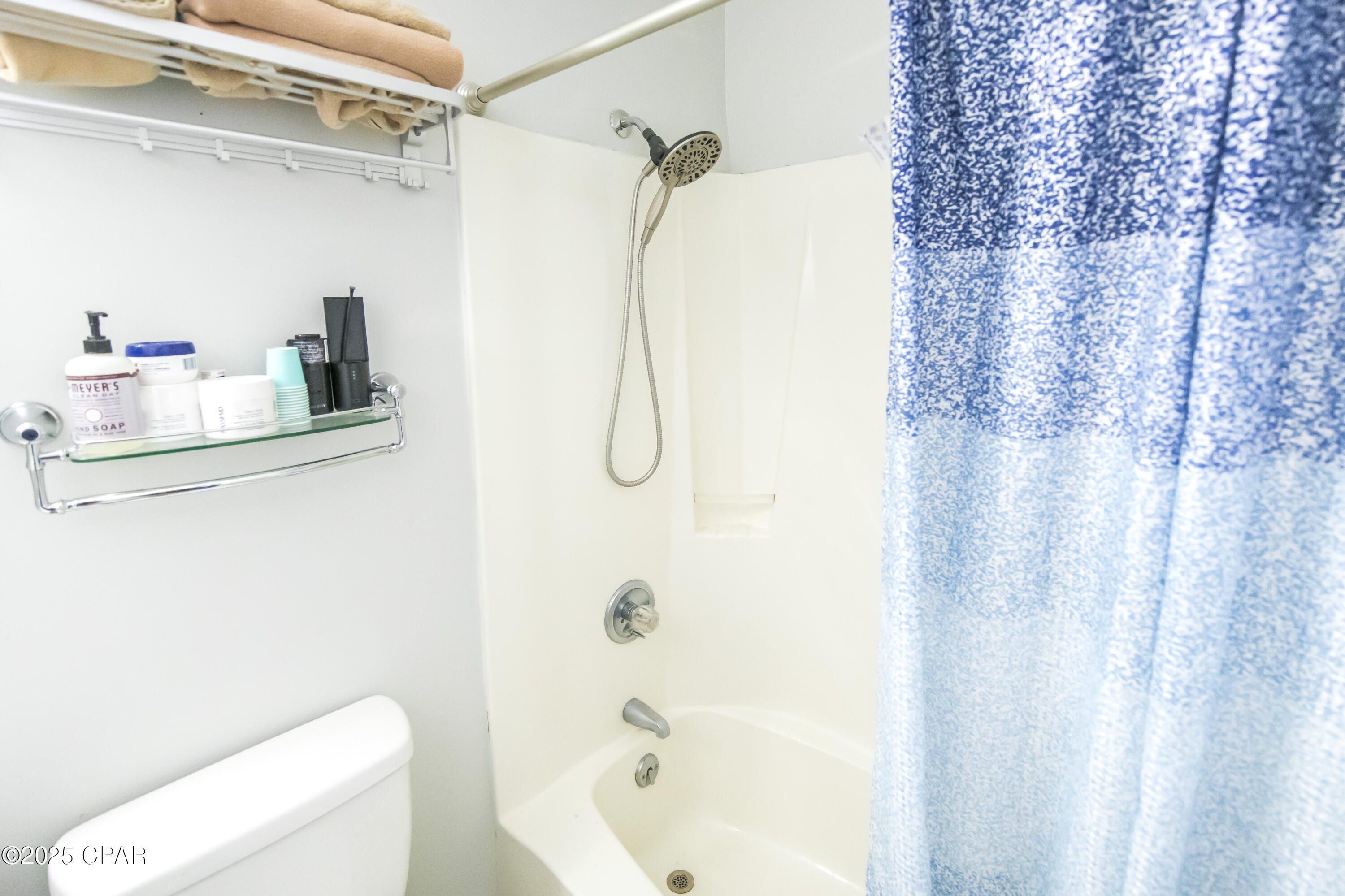 Image 35 For 215 Moonlight Bay Drive