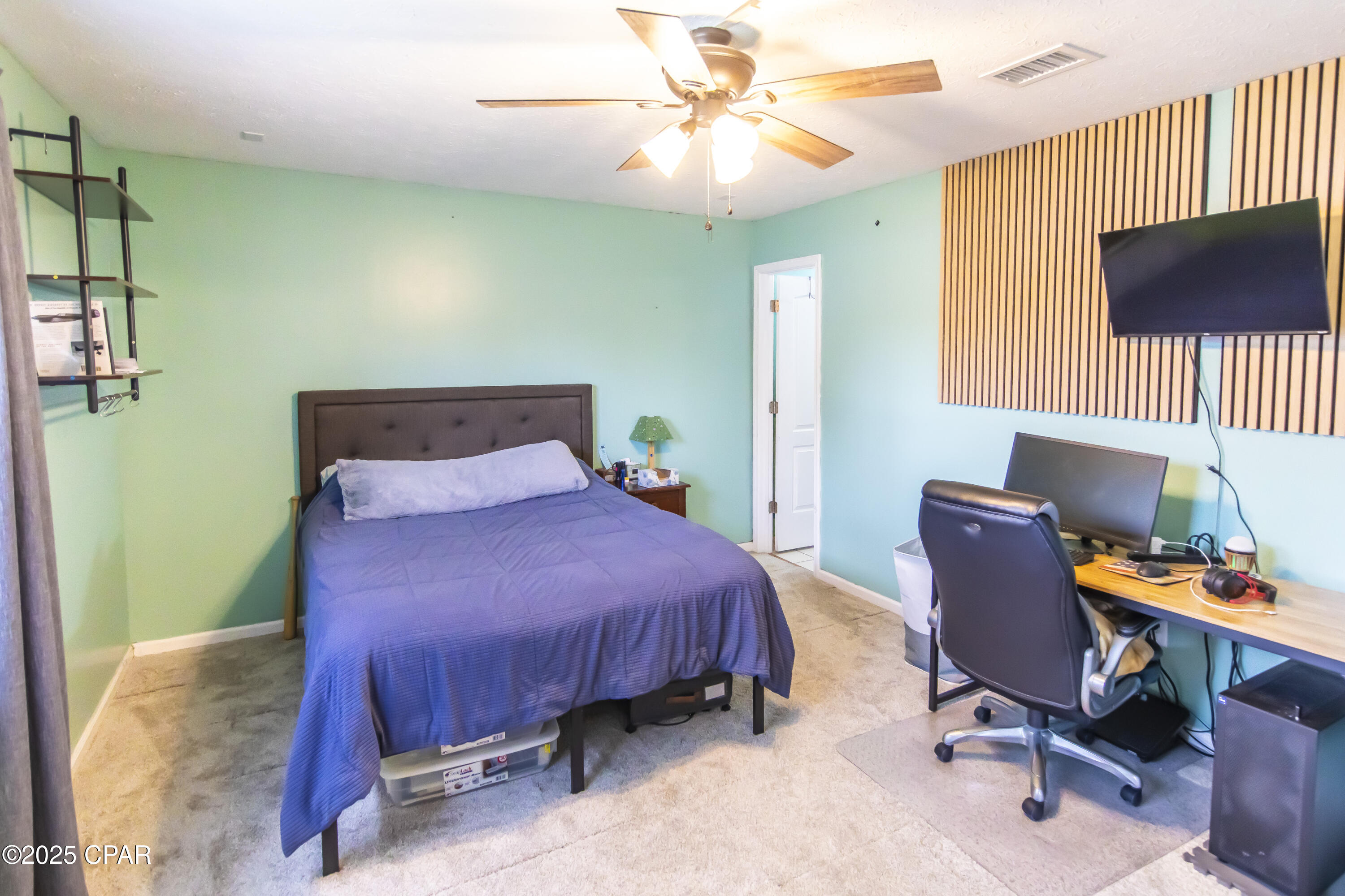 Image 36 For 215 Moonlight Bay Drive