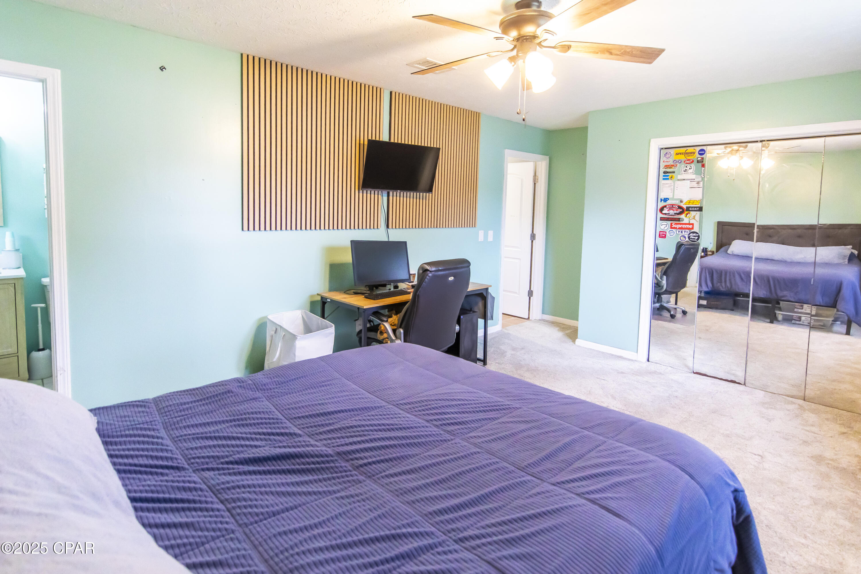 Image 37 For 215 Moonlight Bay Drive