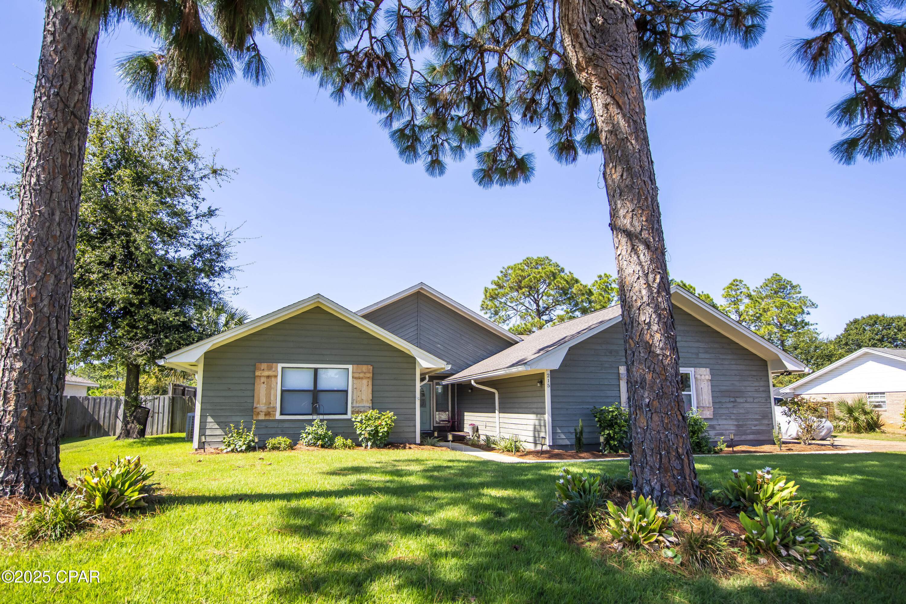 Image 71 For 215 Moonlight Bay Drive