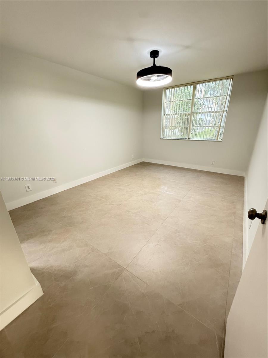 Coral Springs Estate Town