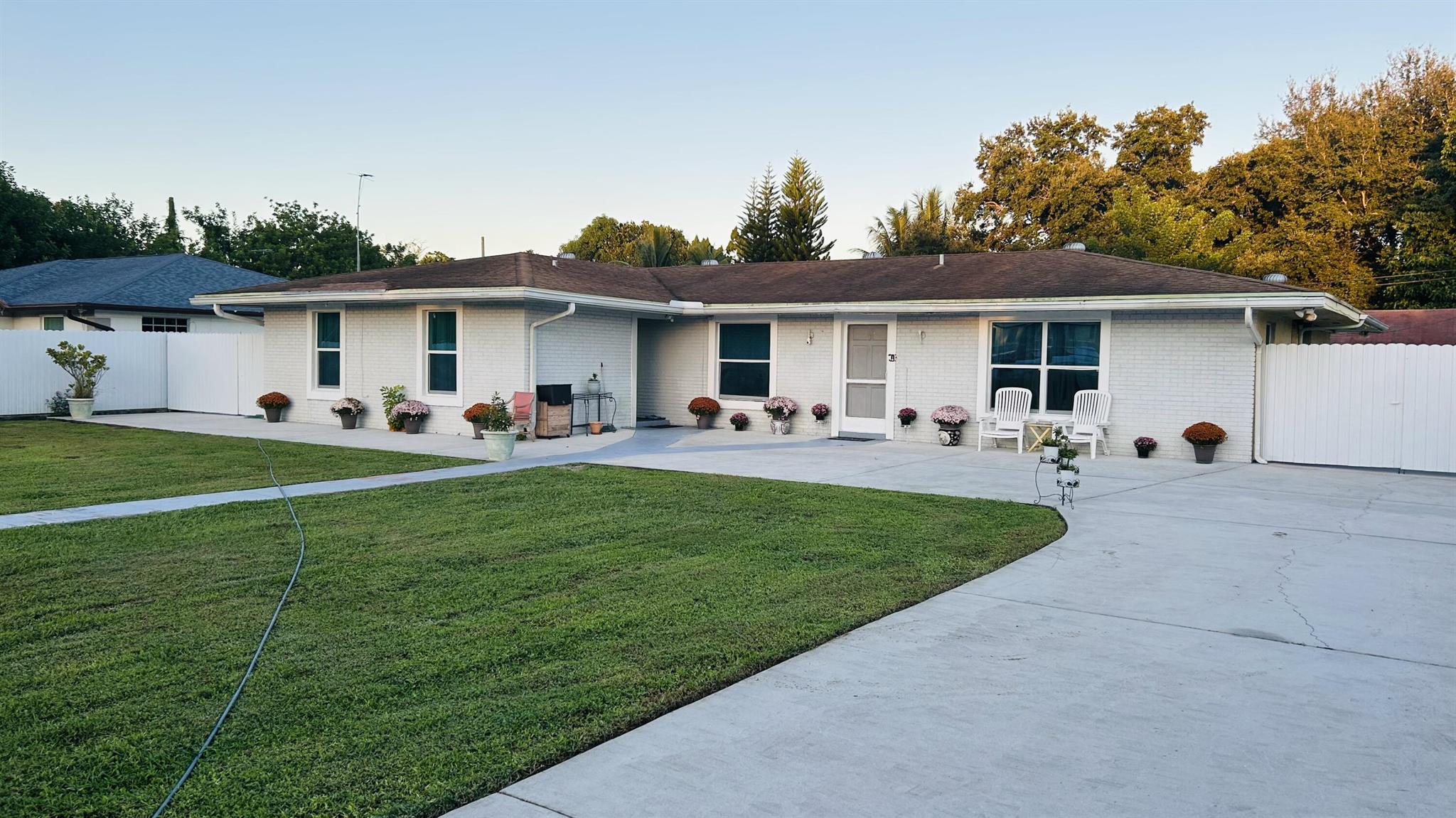 Laura Lane Unrec On Am-52