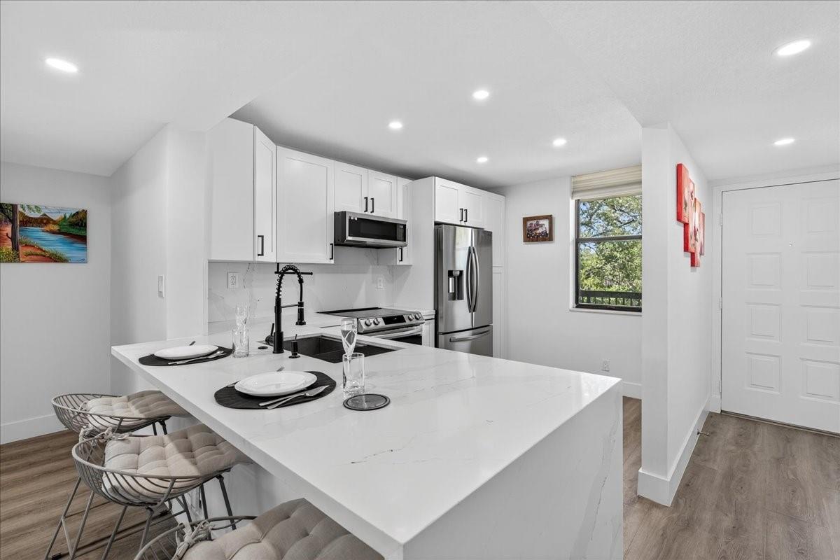 Applewood Village Iv-B