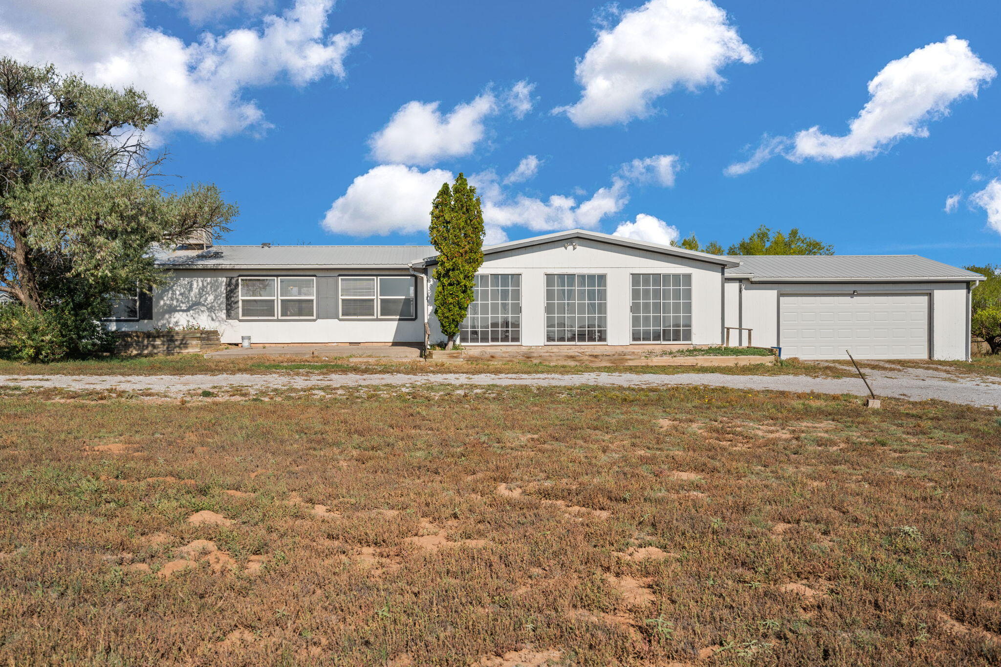 Homes for sale in Moriarty, NM | 43 Coyote Loop, Moriarty, NM 87035 | MLS# 1092894