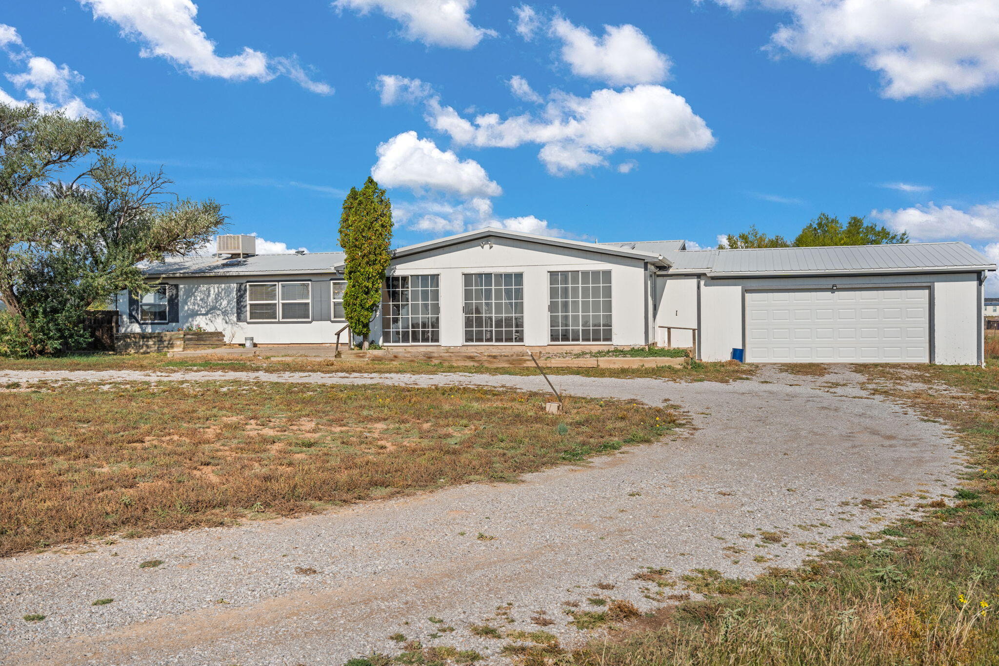 Homes for sale in Moriarty, NM | 43 Coyote Loop, Moriarty, NM 87035 | MLS# 1092894