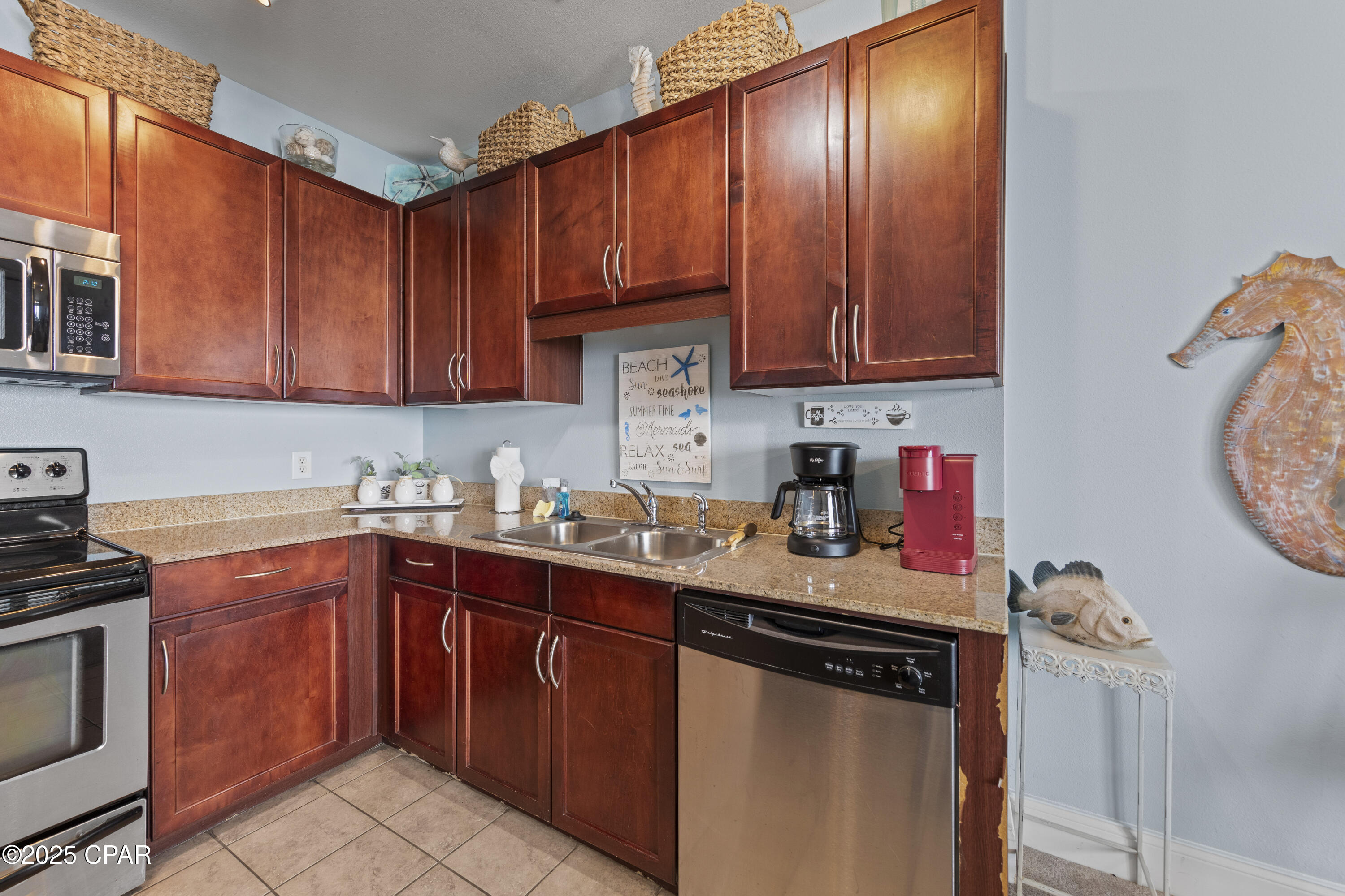 Image 16 For 9860 Thomas Drive 2116