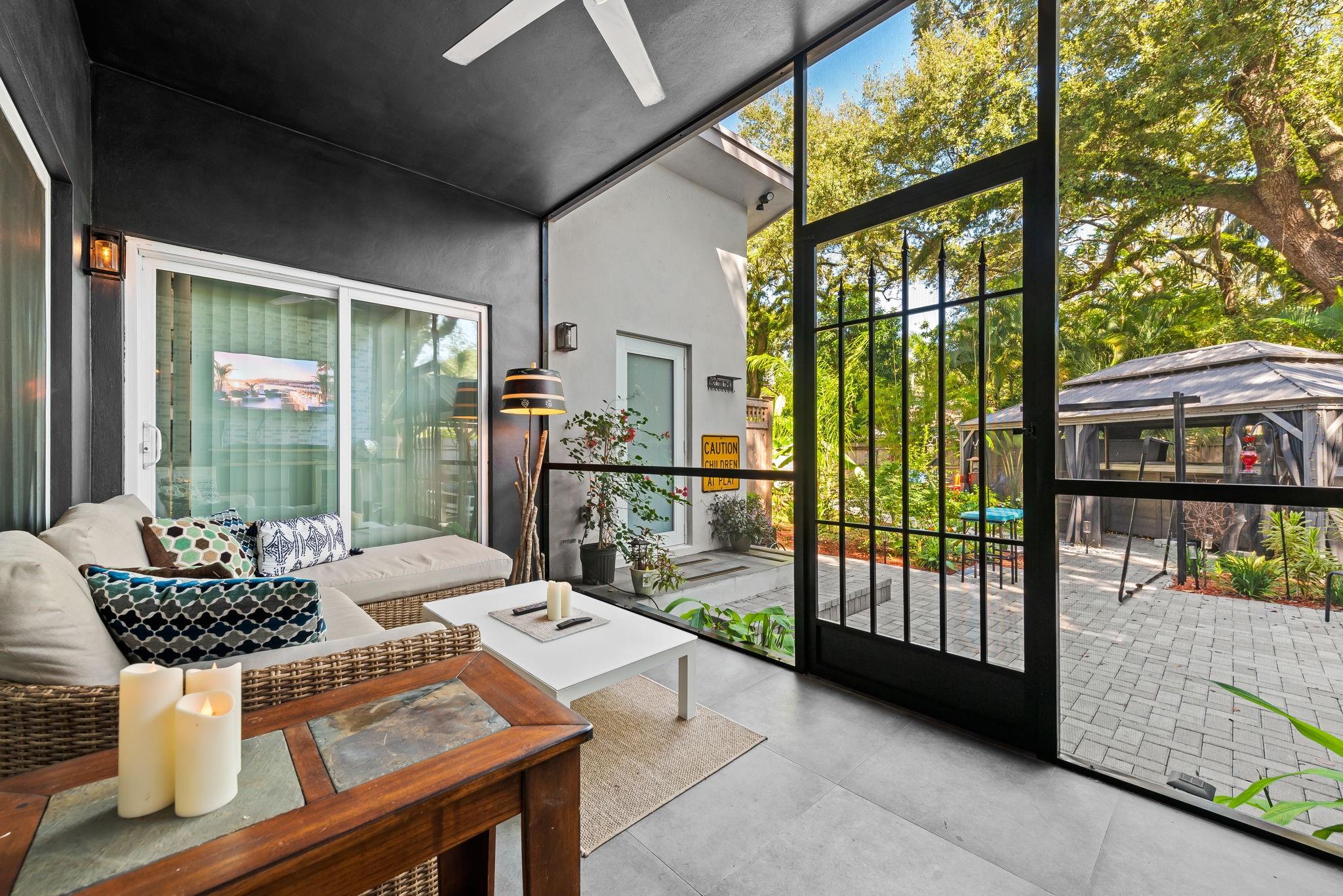 Additional Covered Lanai for Al Fresco Dining or Lounging.