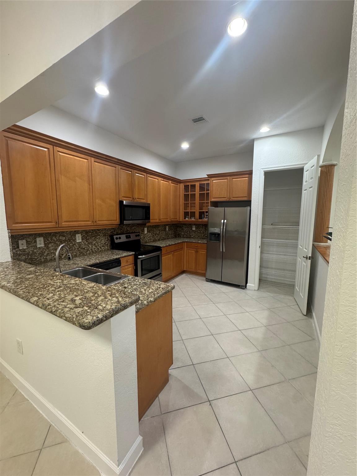 Heron Bay Comm 170-76 B