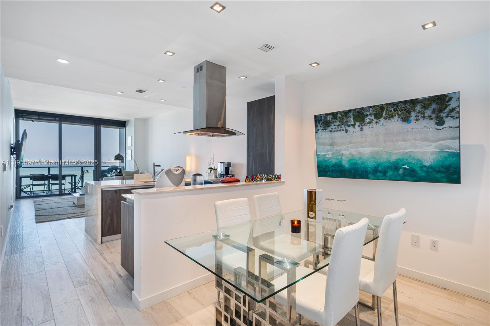 Condo for Sale in Miami, FL