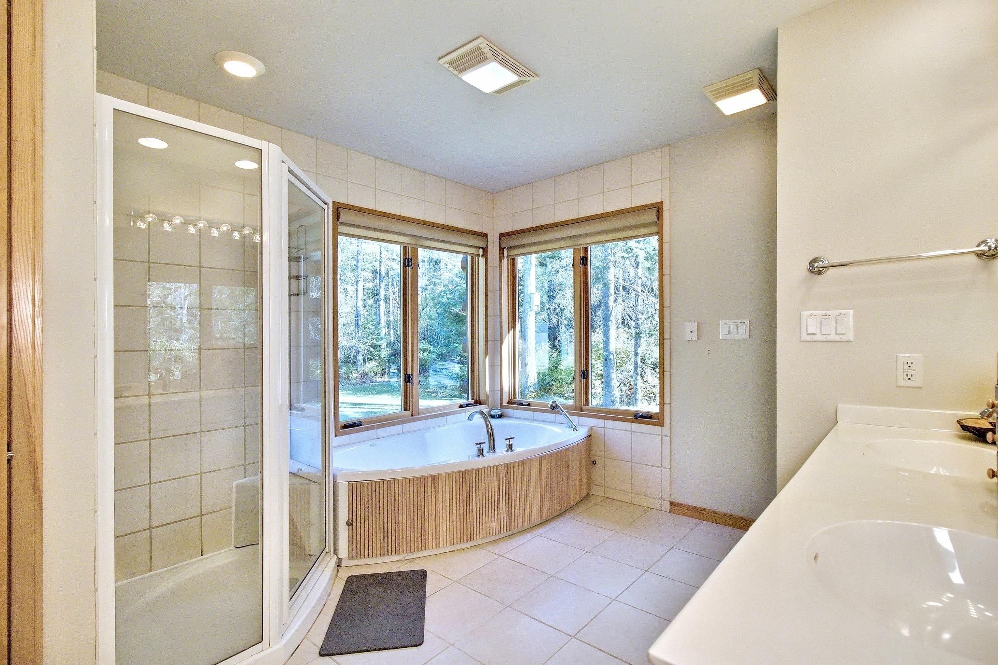 North Twin Lake Property 2952 Kerr Ln Photo 23