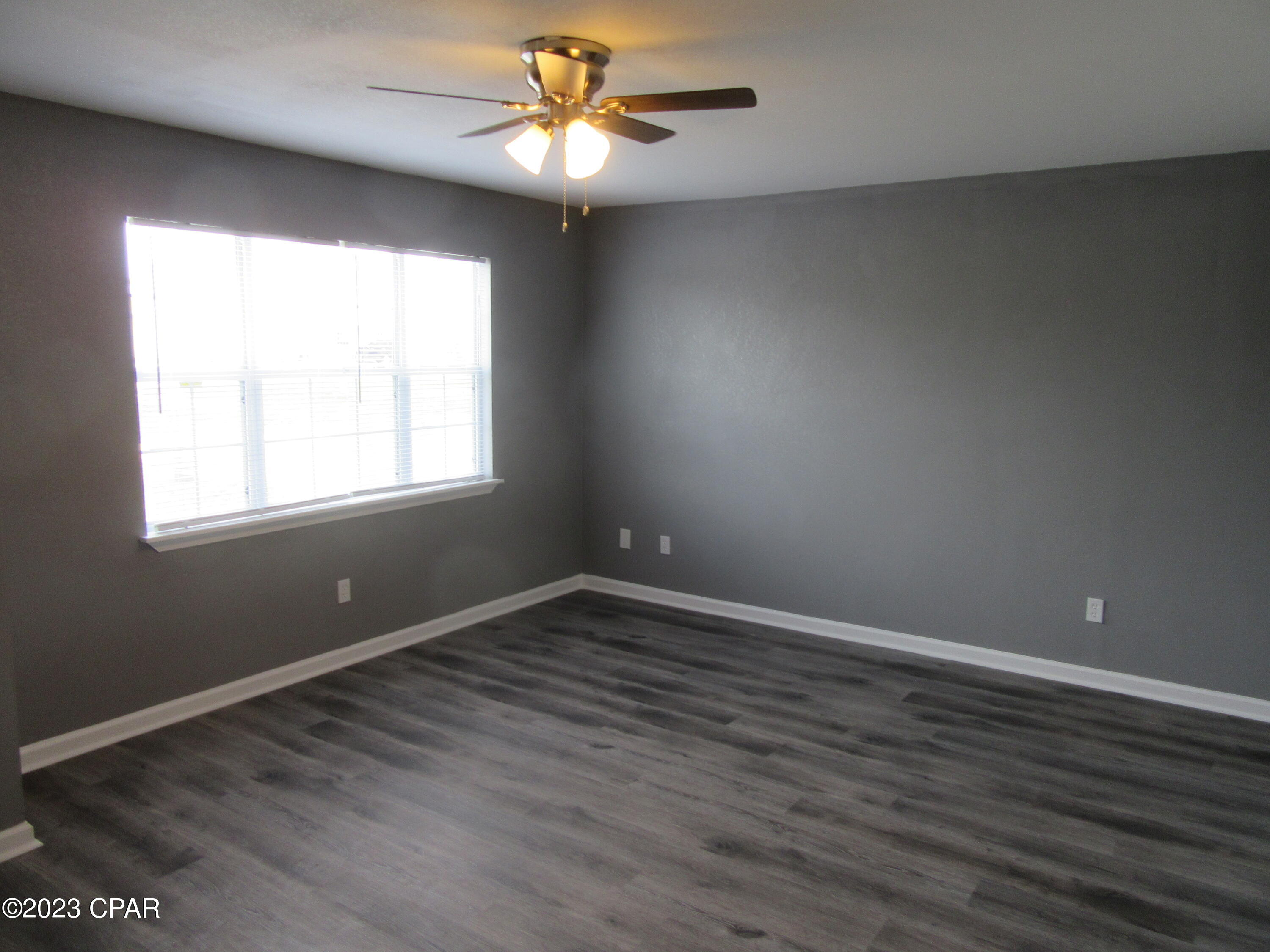 Image 6 For 134 Parker Village Circle