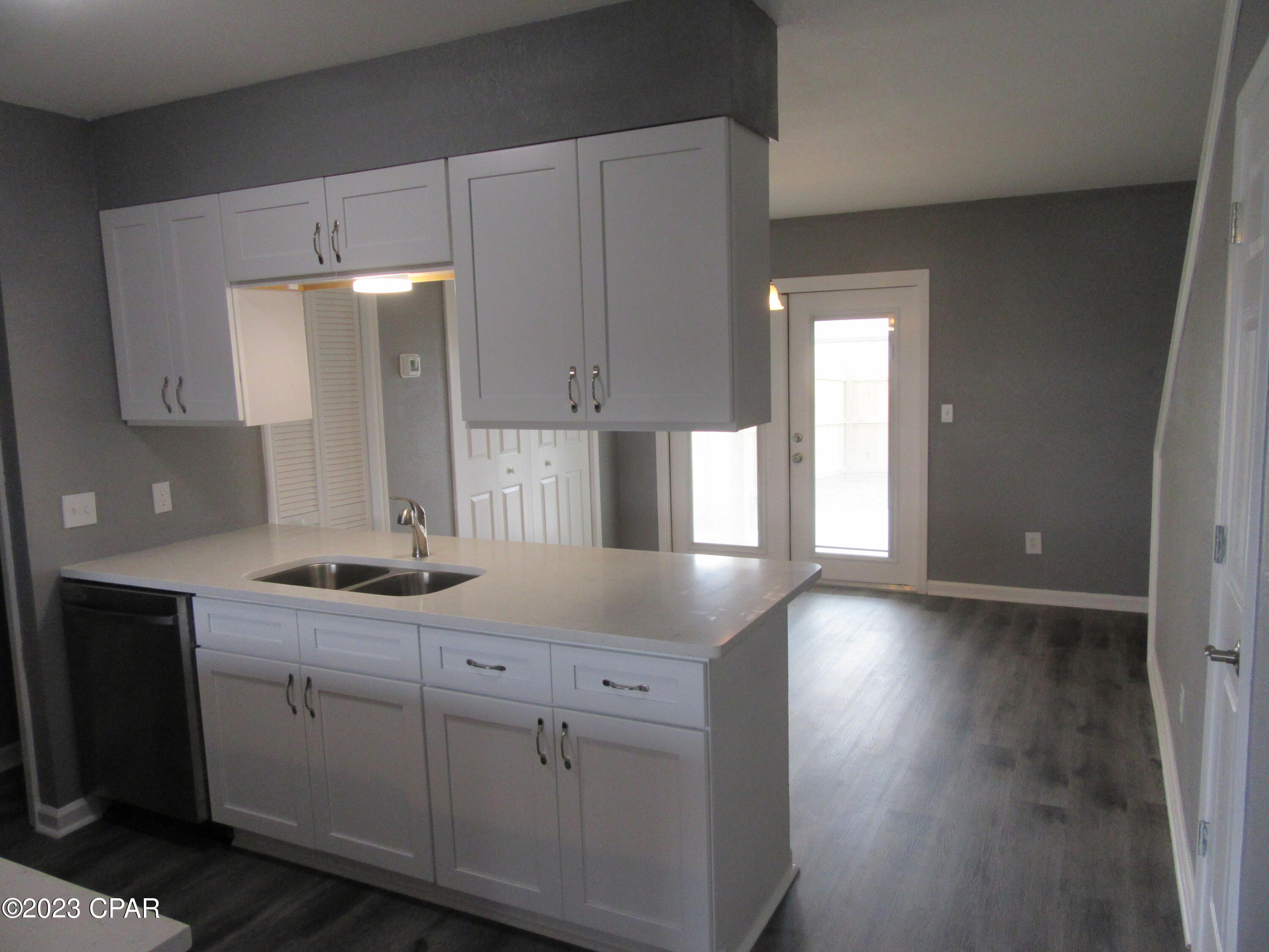 Image 7 For 134 Parker Village Circle