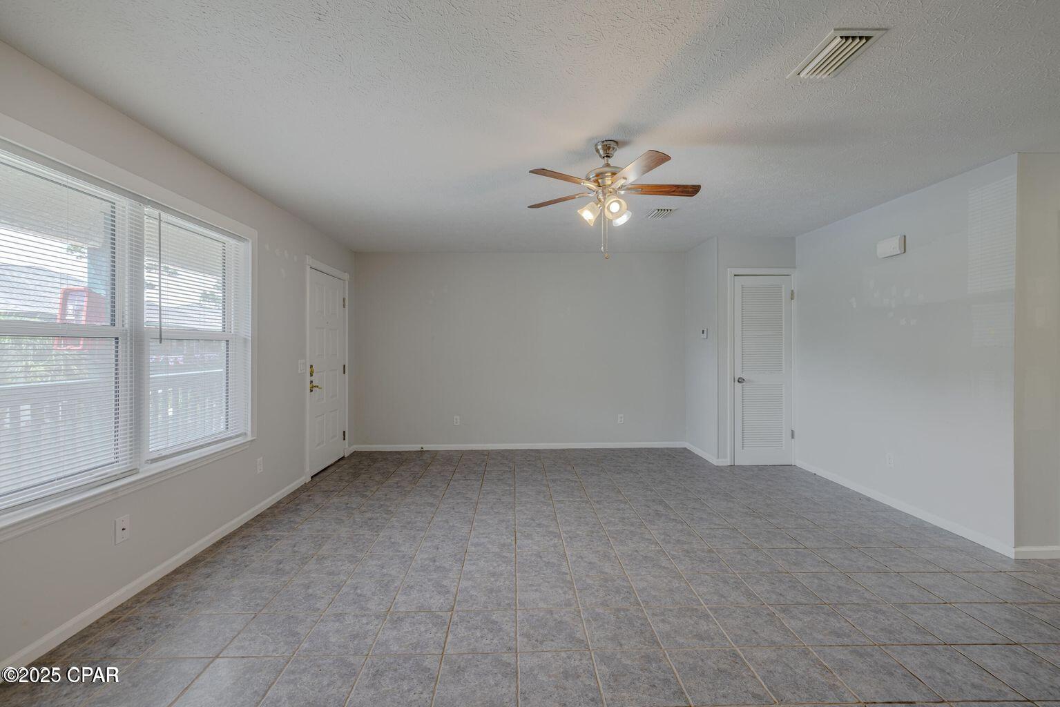Image 3 For 7813 Lagoon Drive 4h
