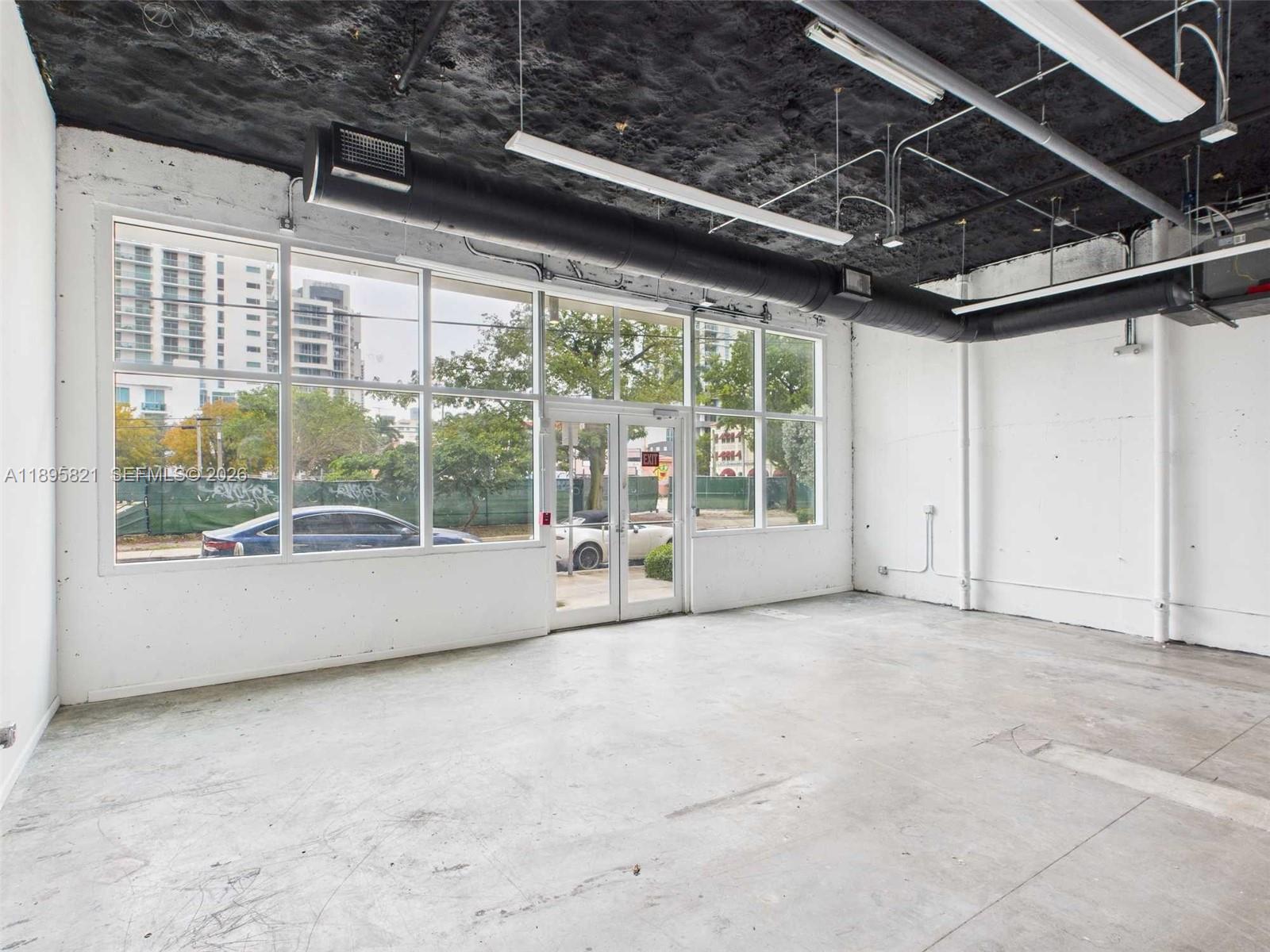 321 NE 26th St CU-02