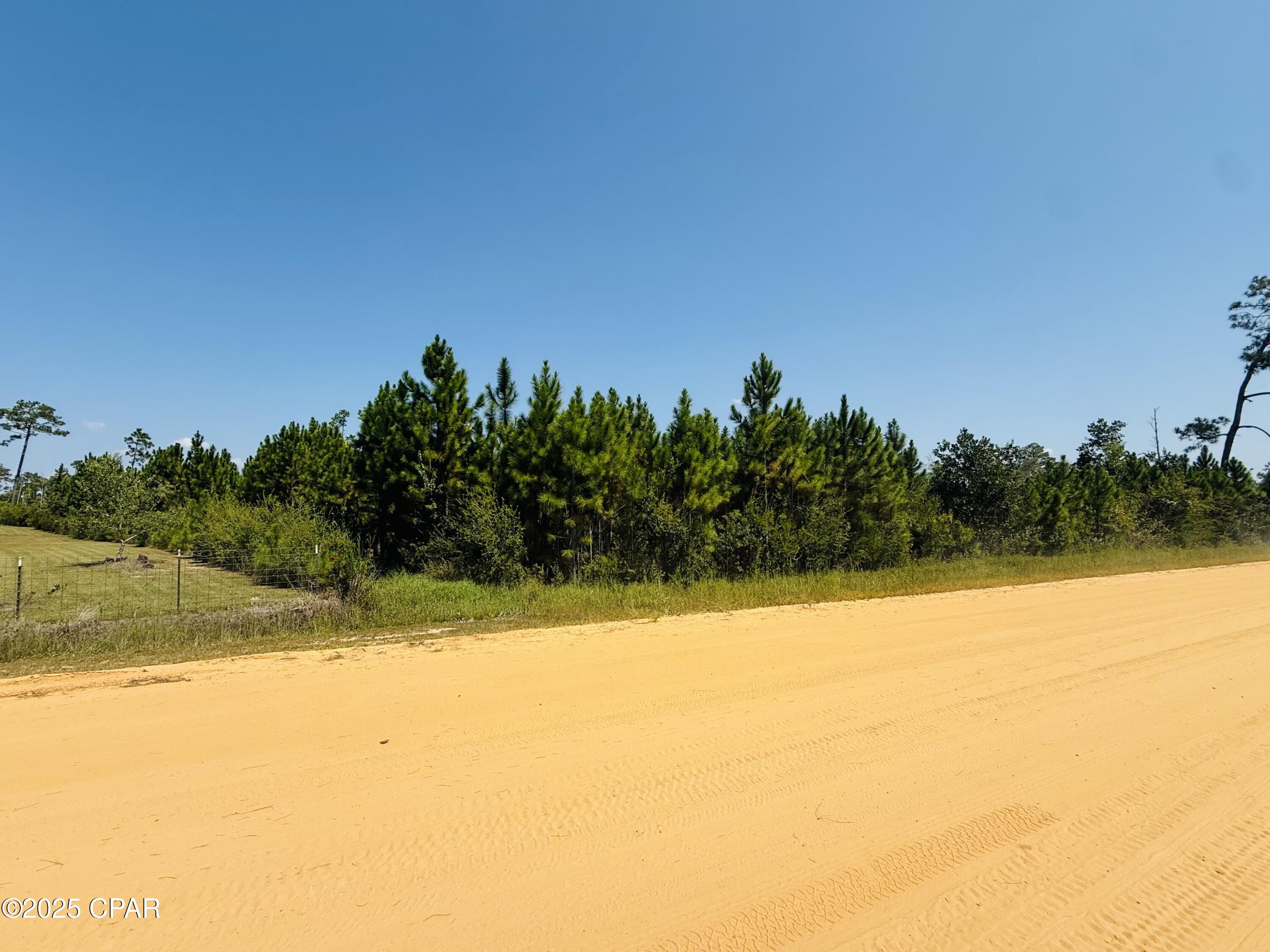 Image 2 For 304 Chestnut Way