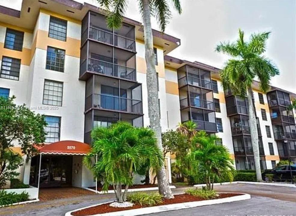 Inverwood Condo