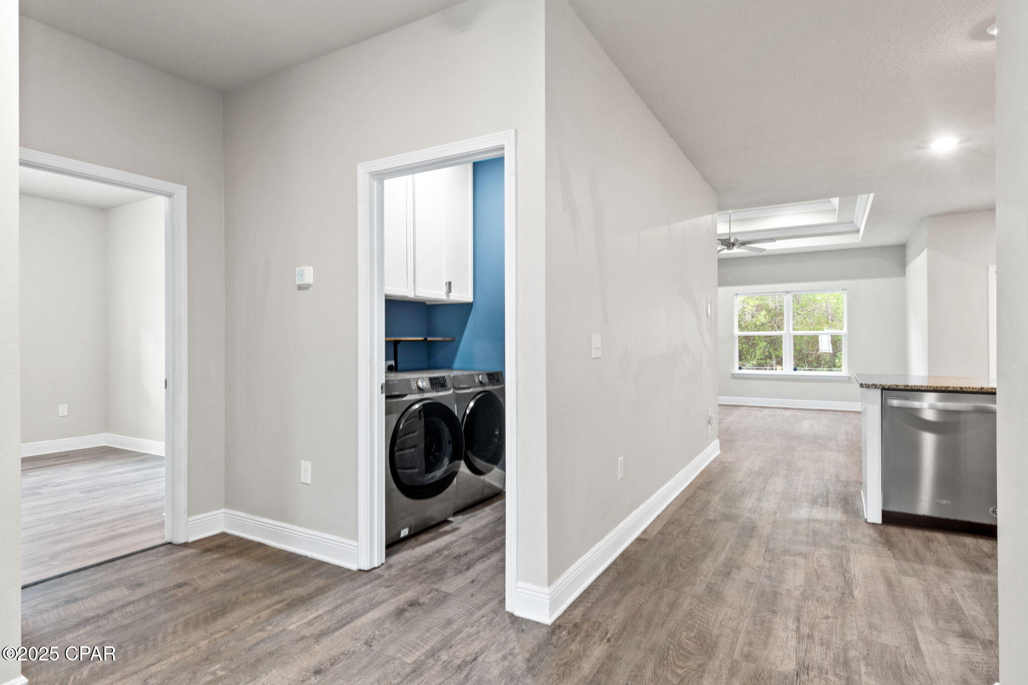 Image 10 For 397 Emerald Cove Street