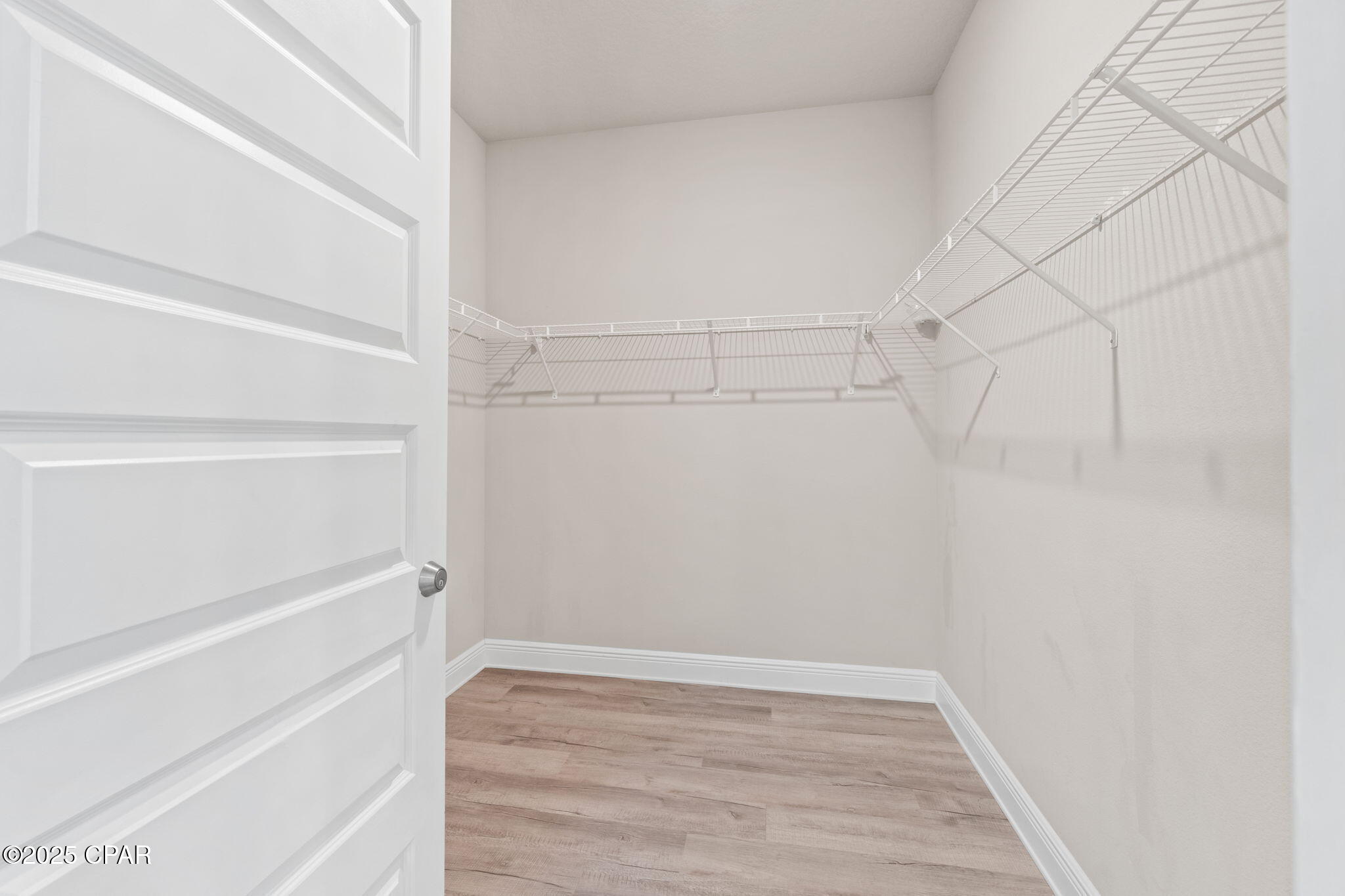 Image 16 For 397 Emerald Cove Street