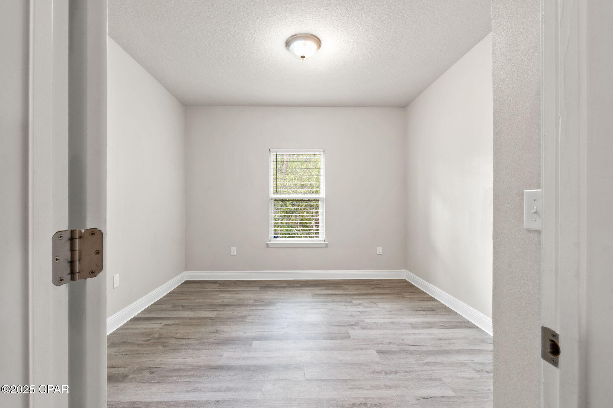 Image 17 For 397 Emerald Cove Street