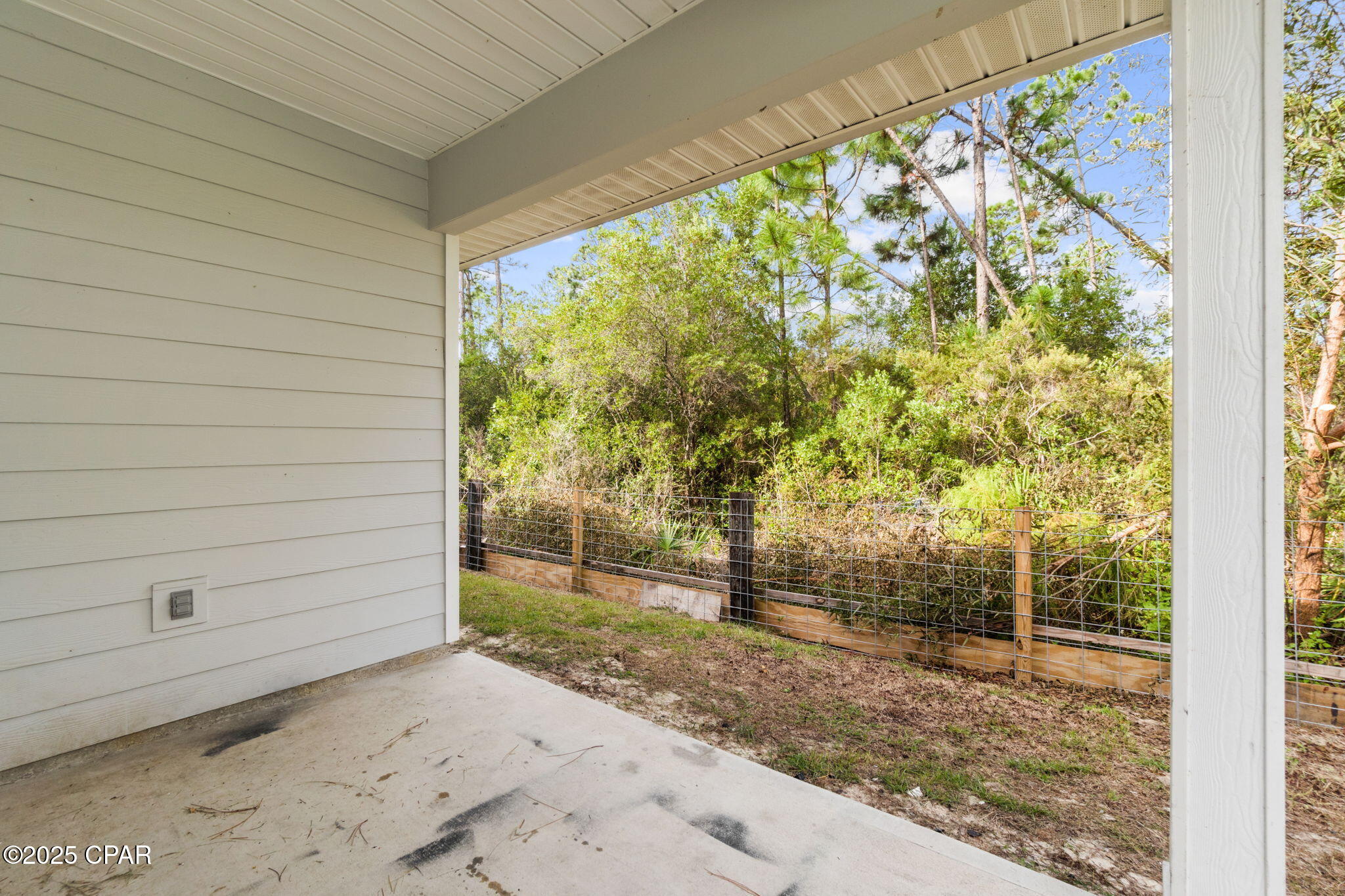 Image 2 For 397 Emerald Cove Street