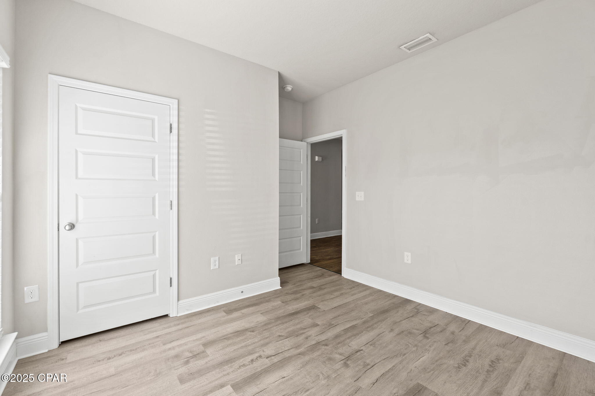 Image 21 For 397 Emerald Cove Street