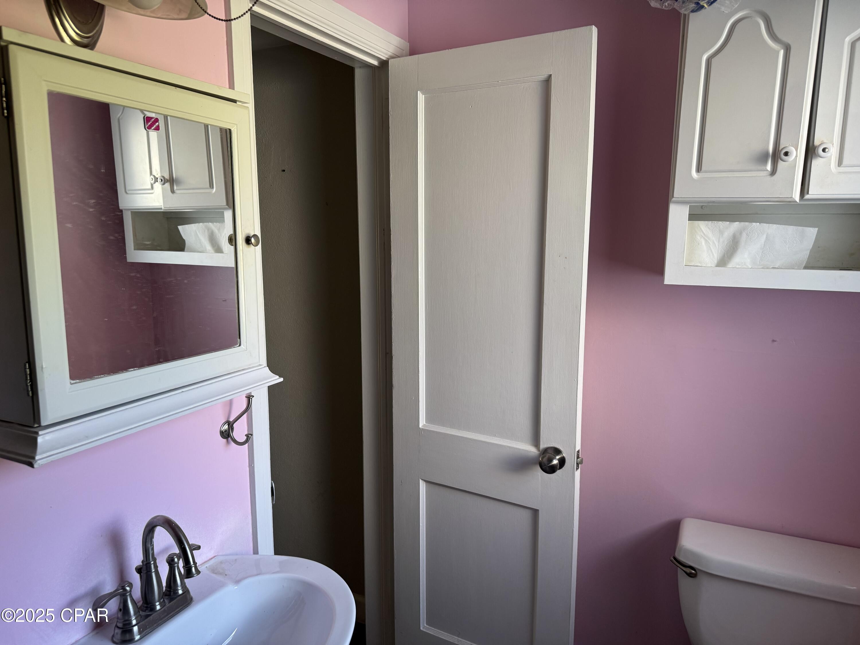 Image 19 For 1311 Clay Avenue