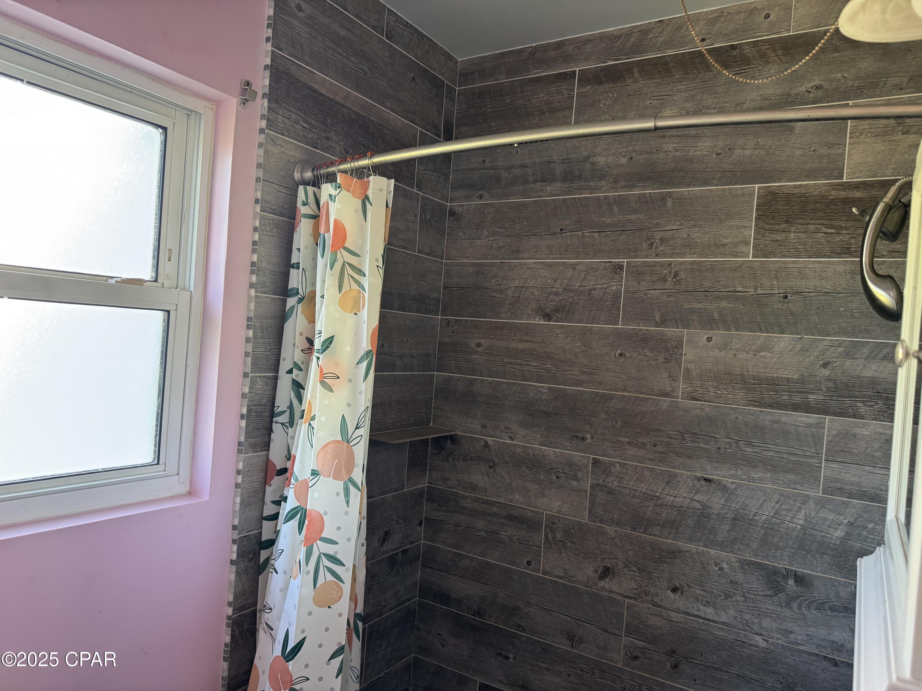 Image 20 For 1311 Clay Avenue