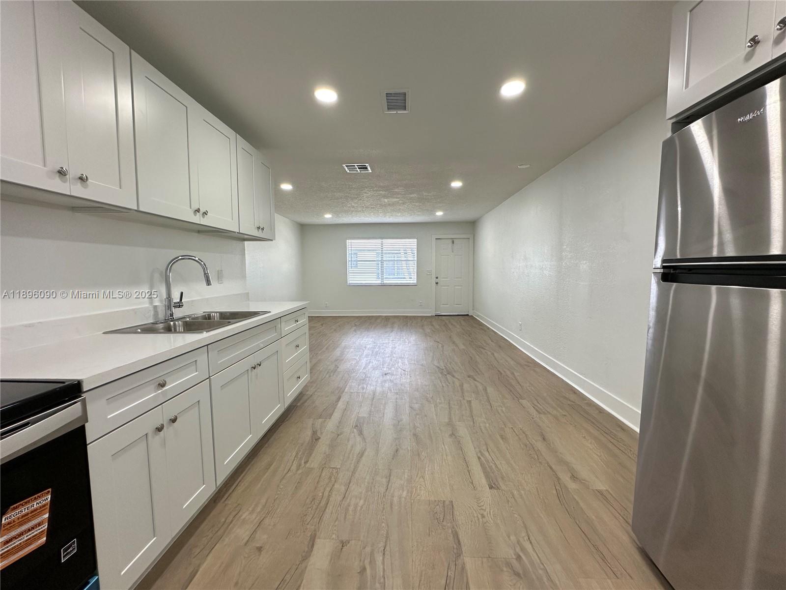 Town Of Hallandale B-13