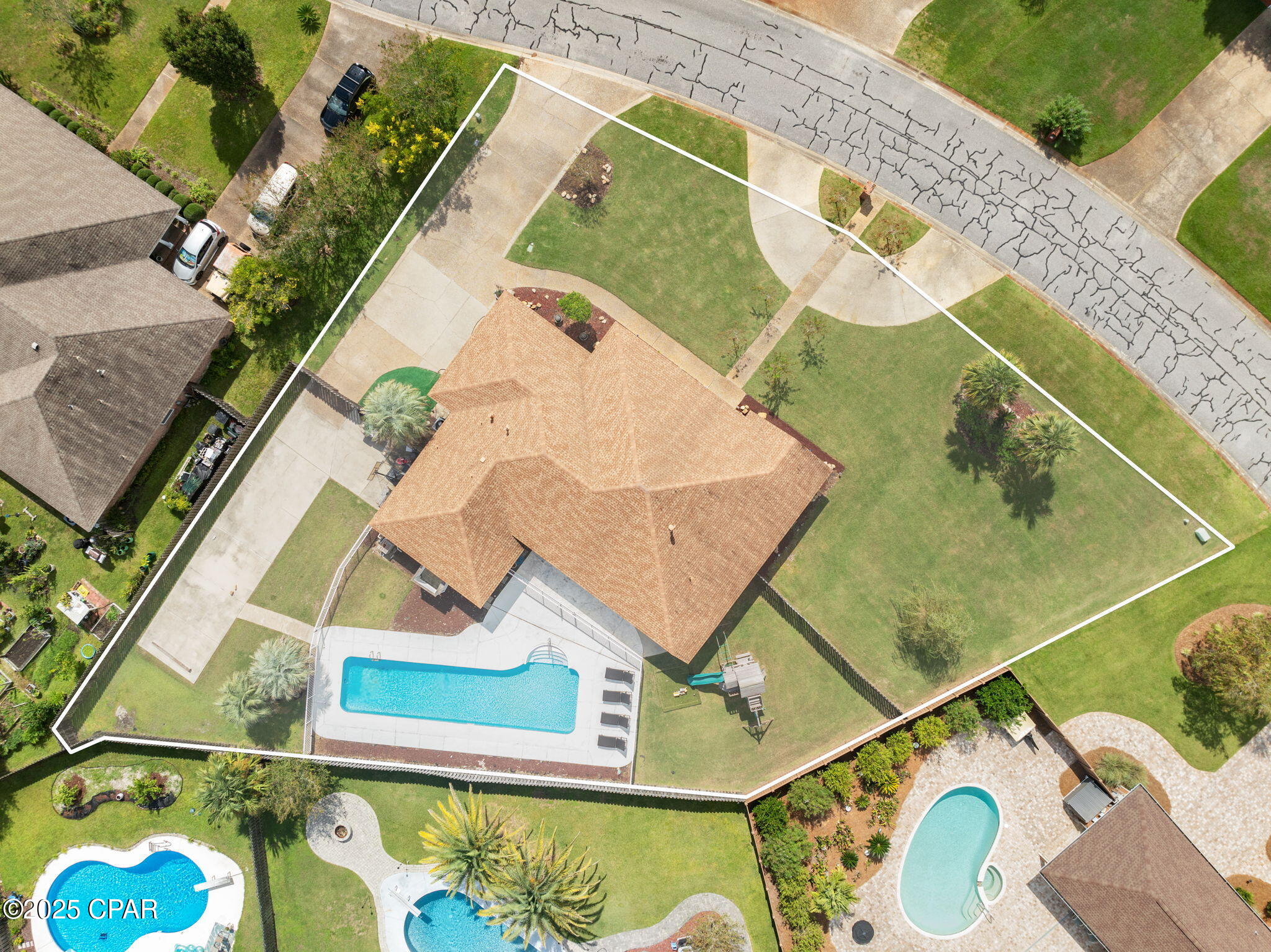 Image 2 For 1107 College Boulevard