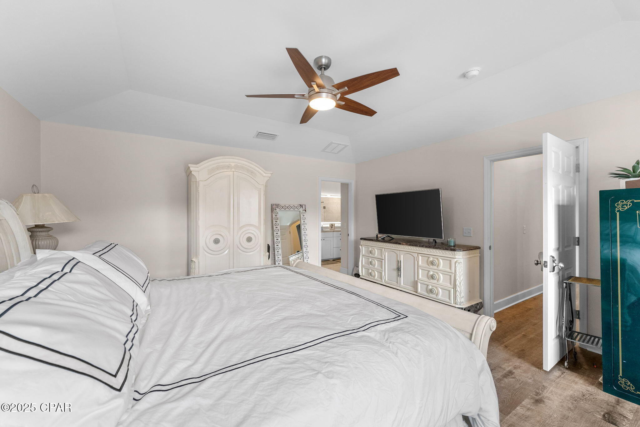 Image 23 For 1107 College Boulevard