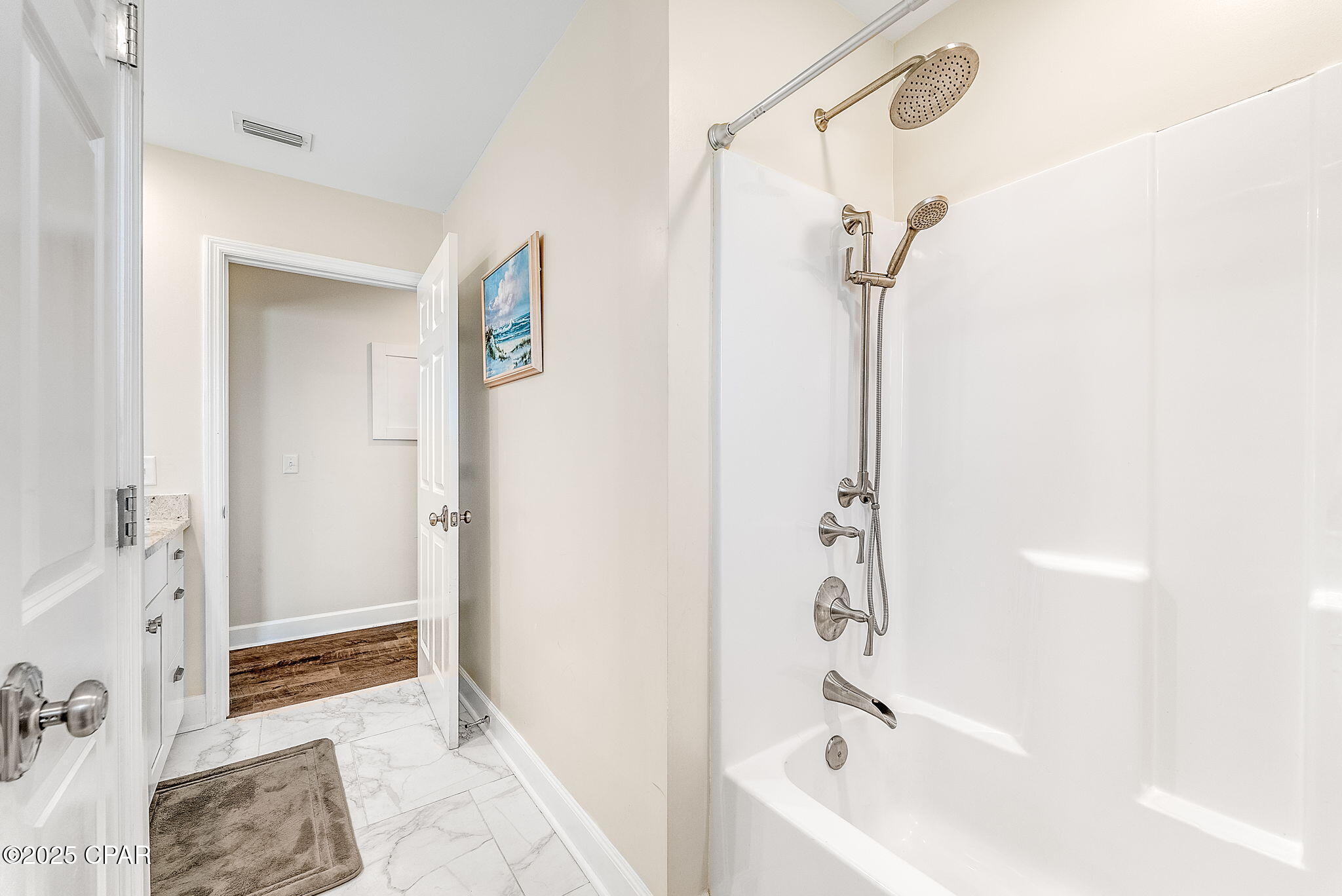 Image 32 For 1107 College Boulevard