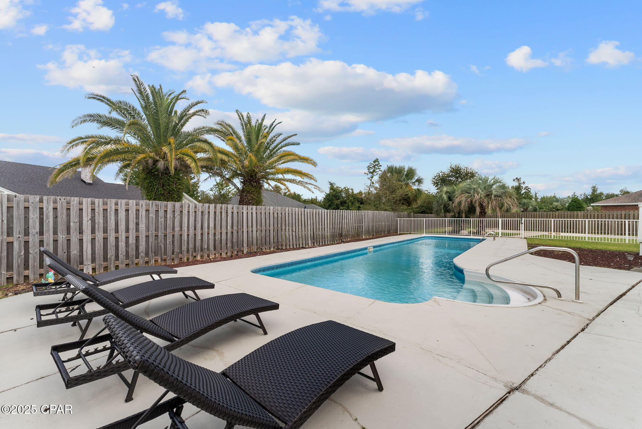 Image 43 For 1107 College Boulevard