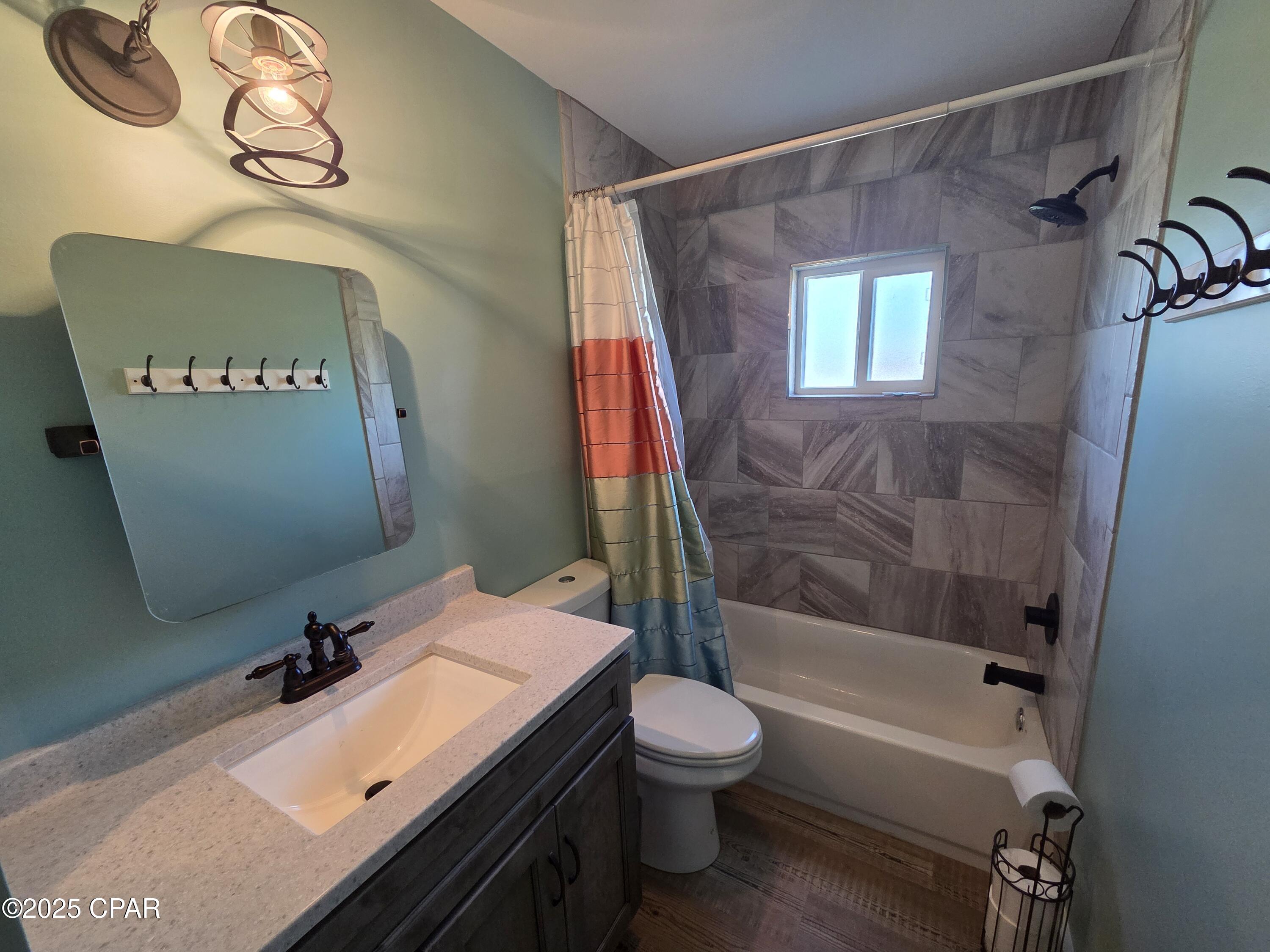 Image 13 For 5253 Collins Drive