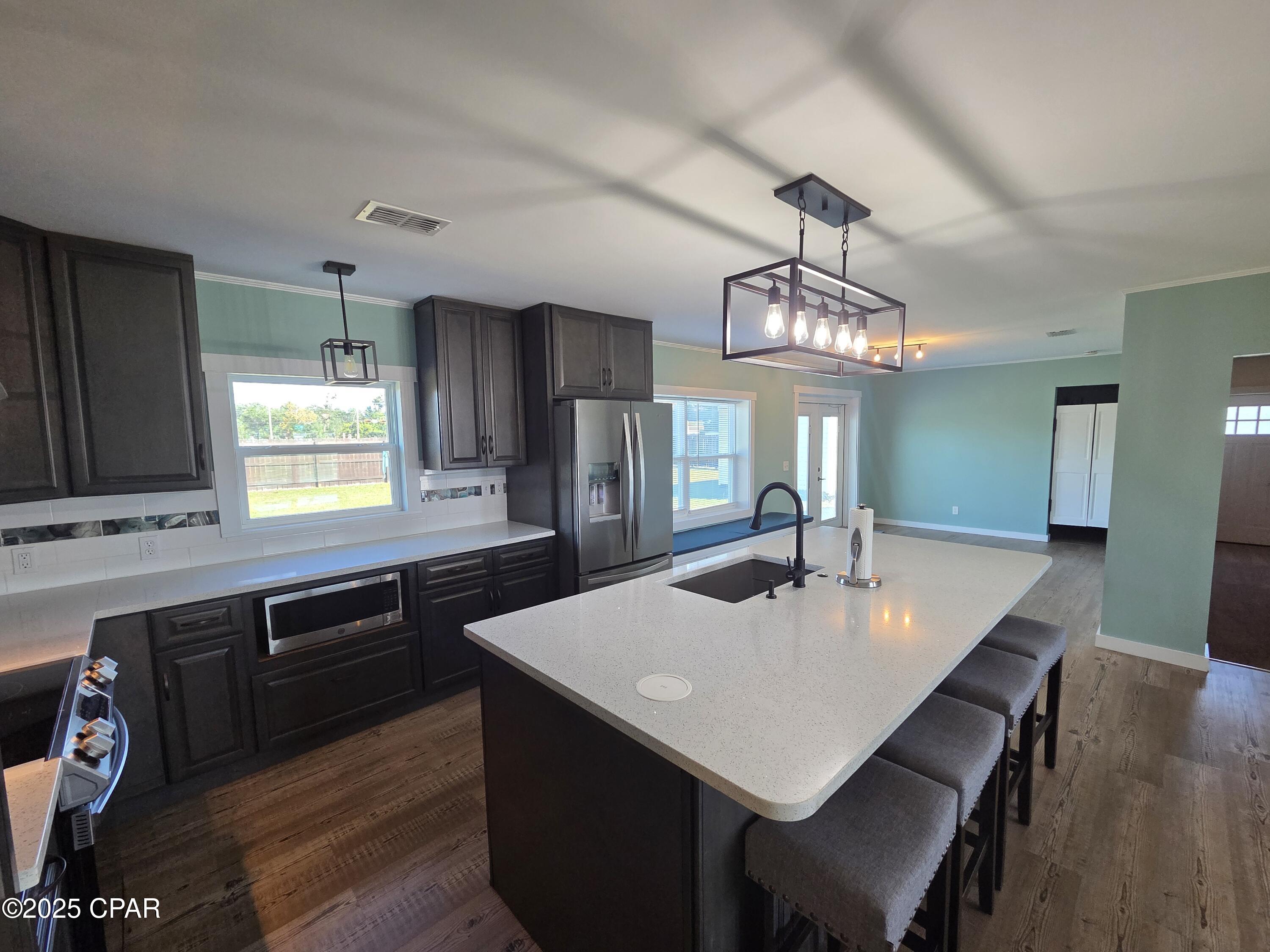 Image 3 For 5253 Collins Drive