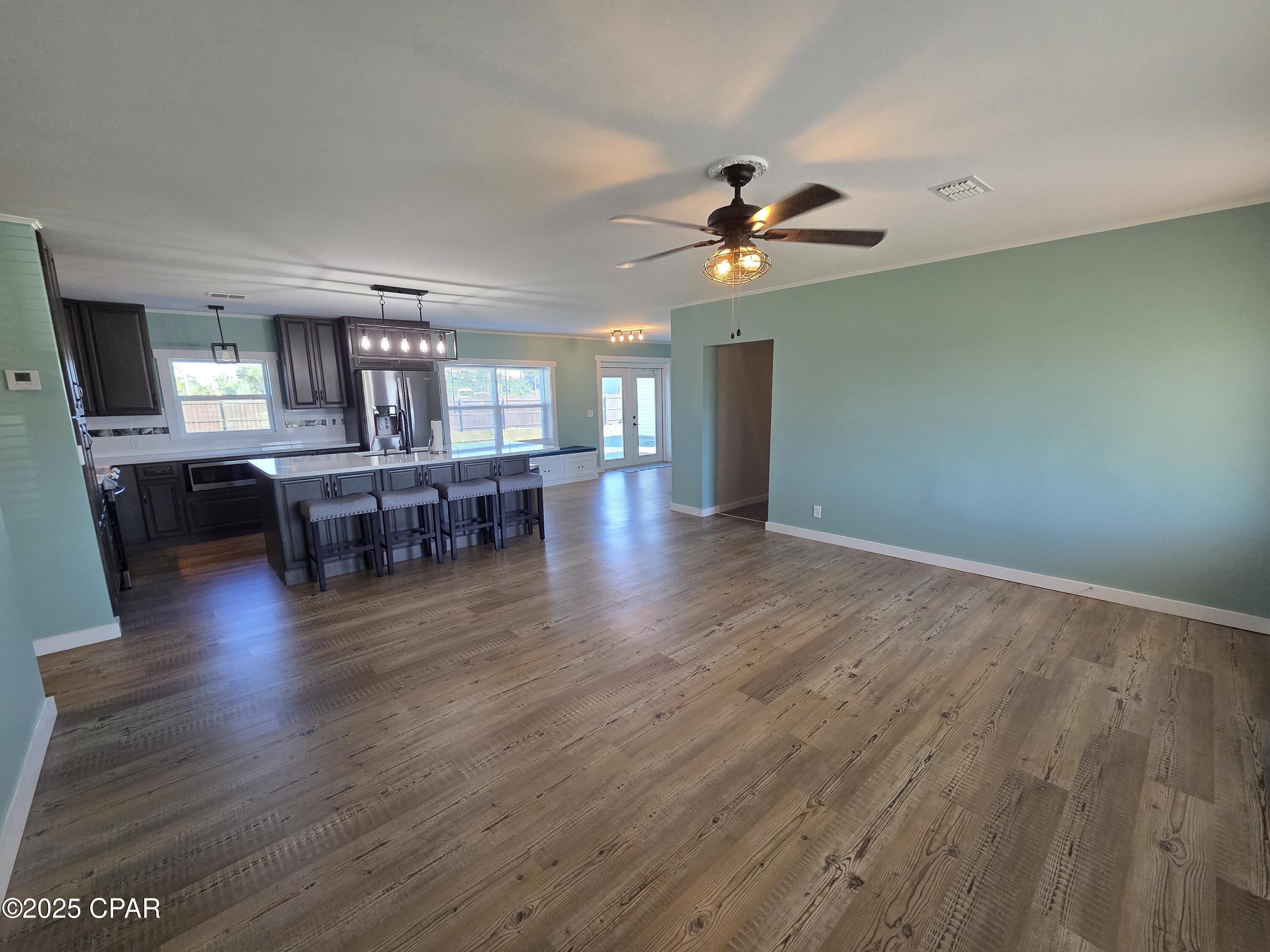 Image 4 For 5253 Collins Drive